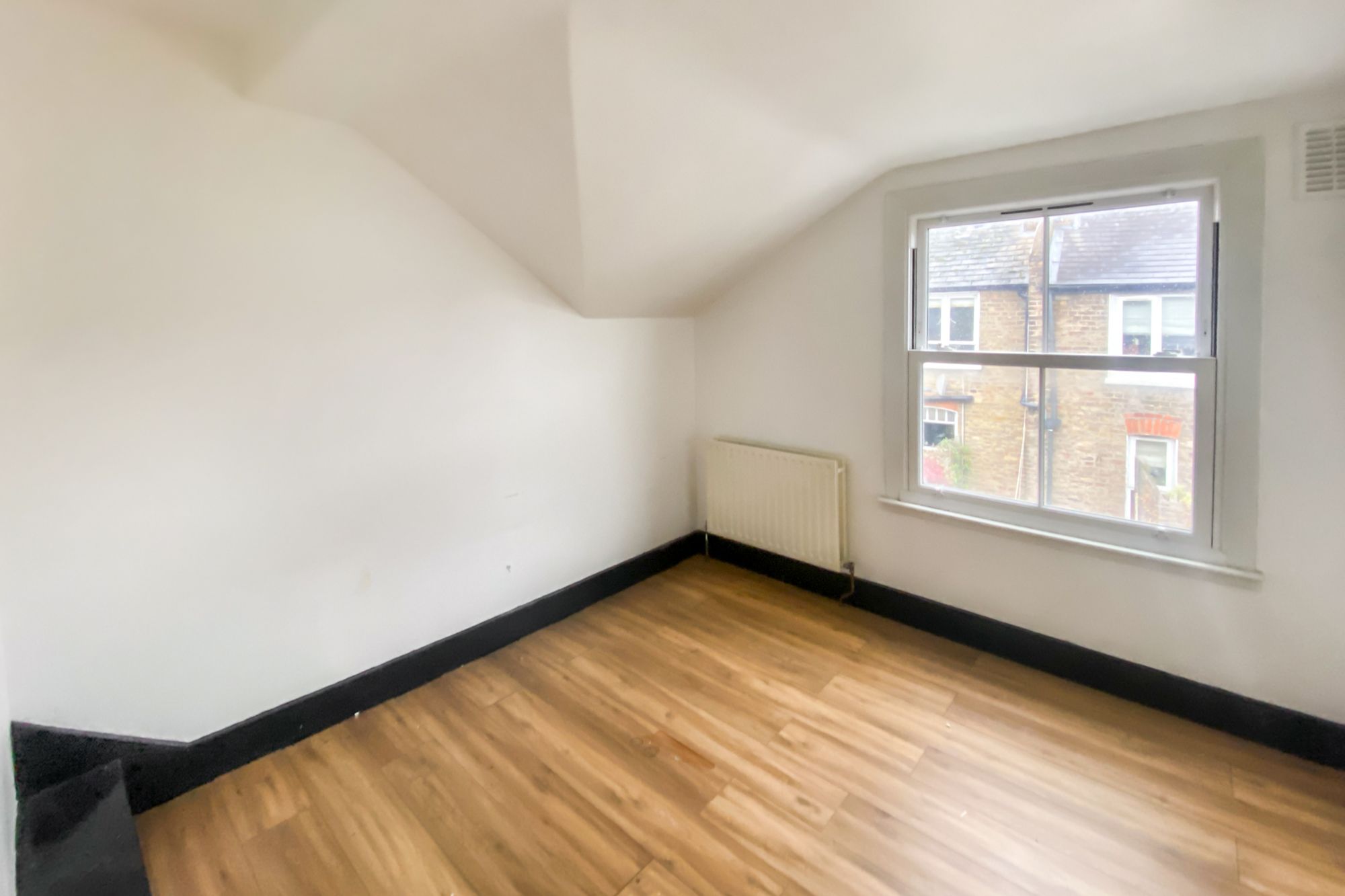 13A & 13B Thirsk Road, Battersea, London, SW11 5SU 
