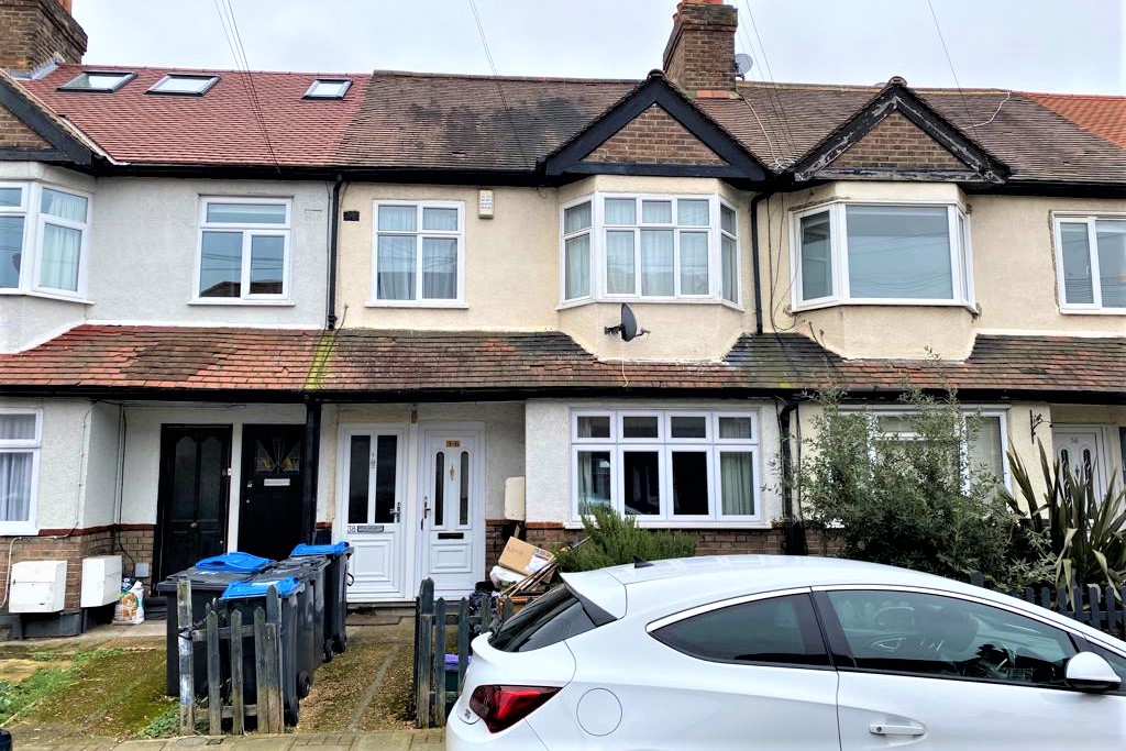 36 Dinton Road, Colliers Wood, London, SW19 2AP