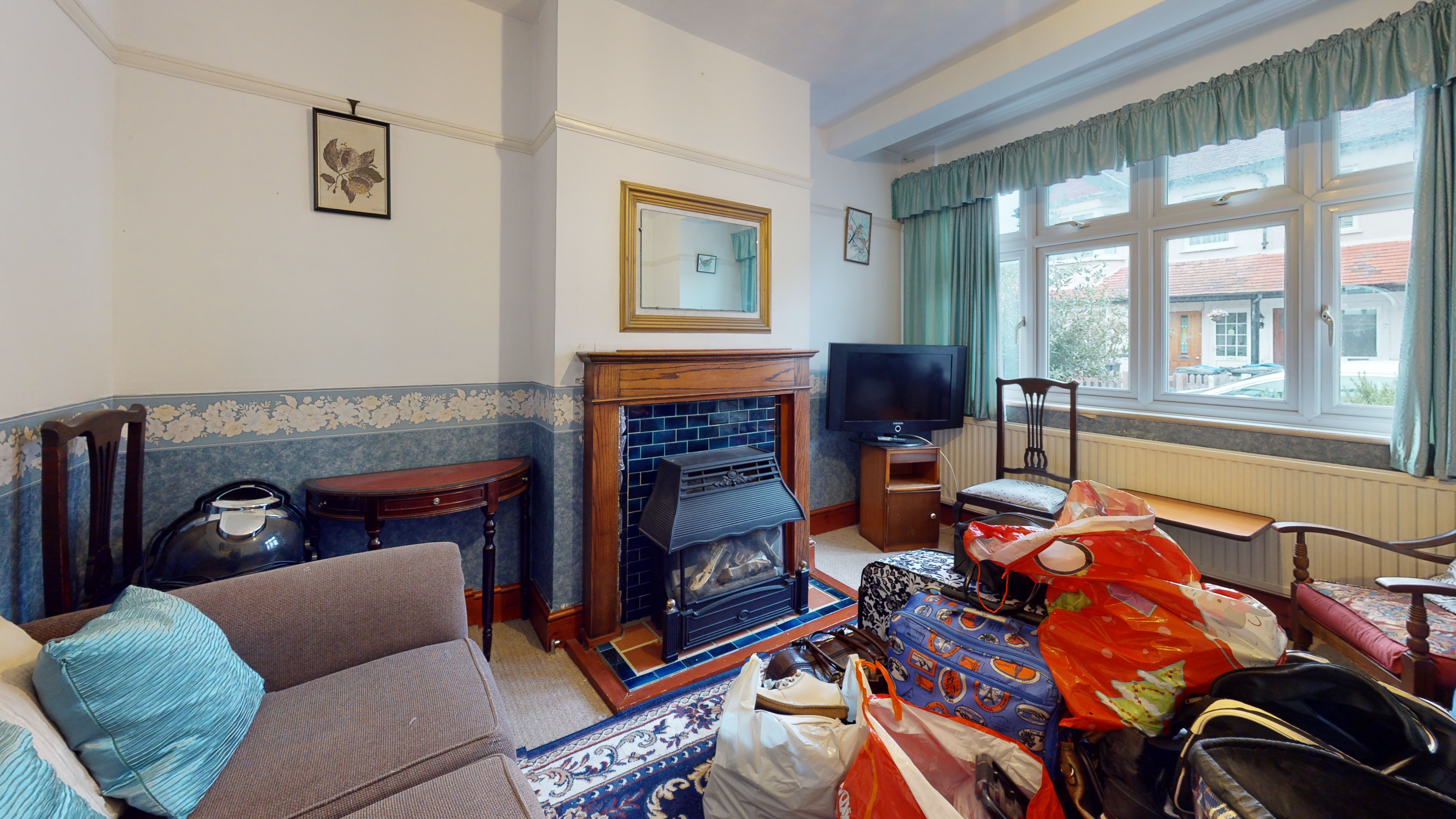 36 Dinton Road, Colliers Wood, London, SW19 2AP