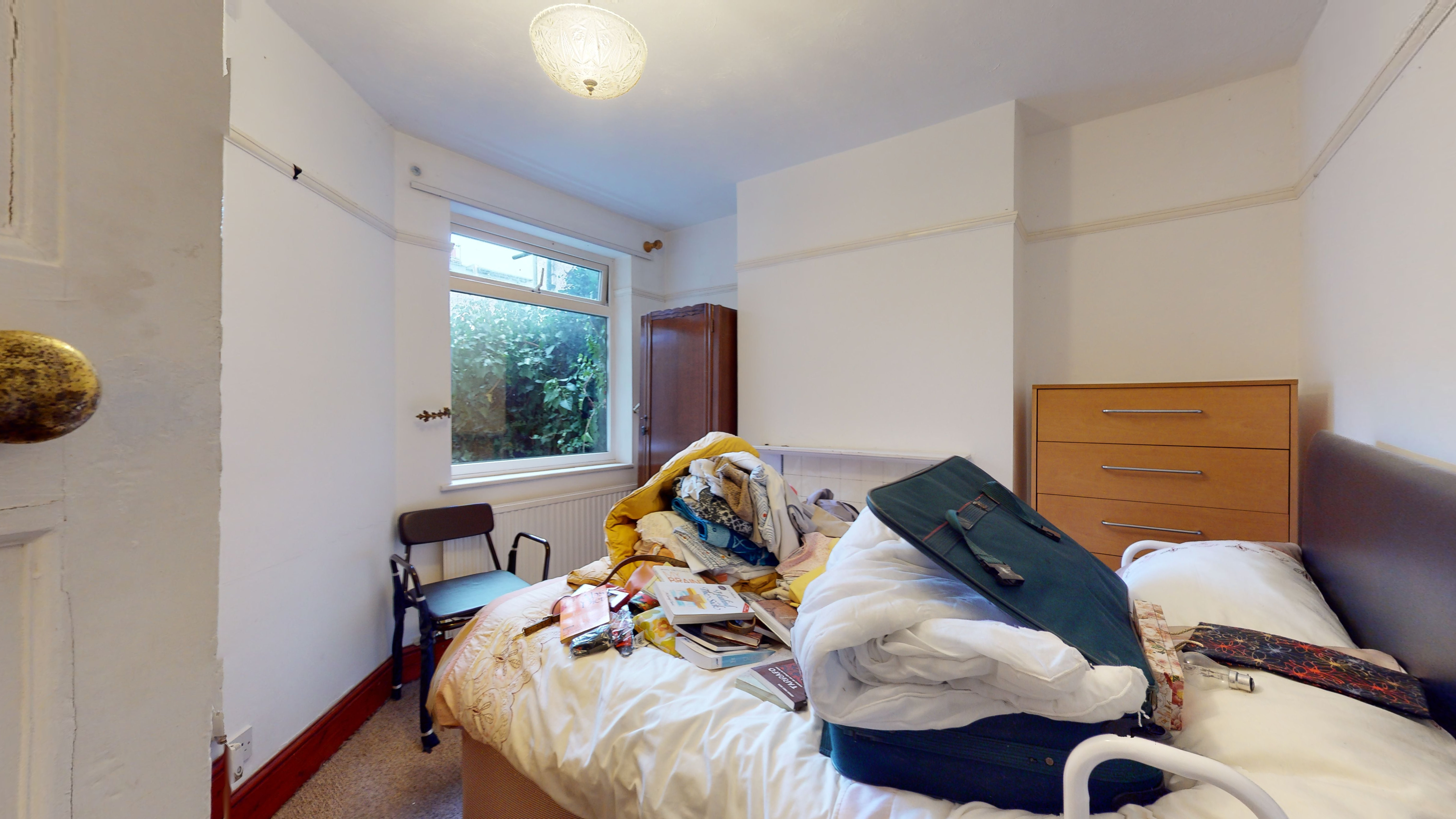 36 Dinton Road, Colliers Wood, London, SW19 2AP