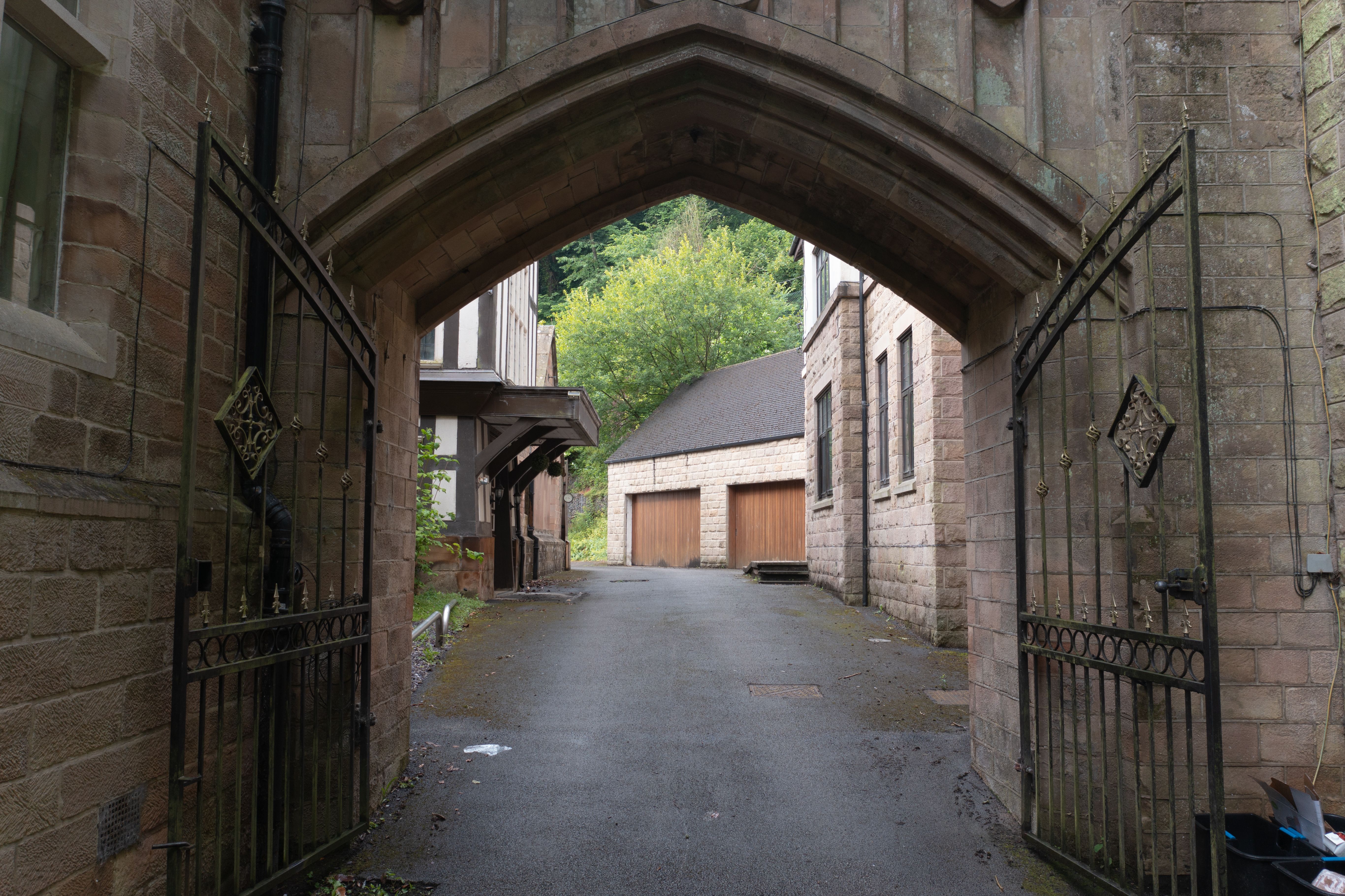 Cromford Court, Mansion House, 2 Derby Road, Matlock Bath, Derbyshire, DE4 3PY
