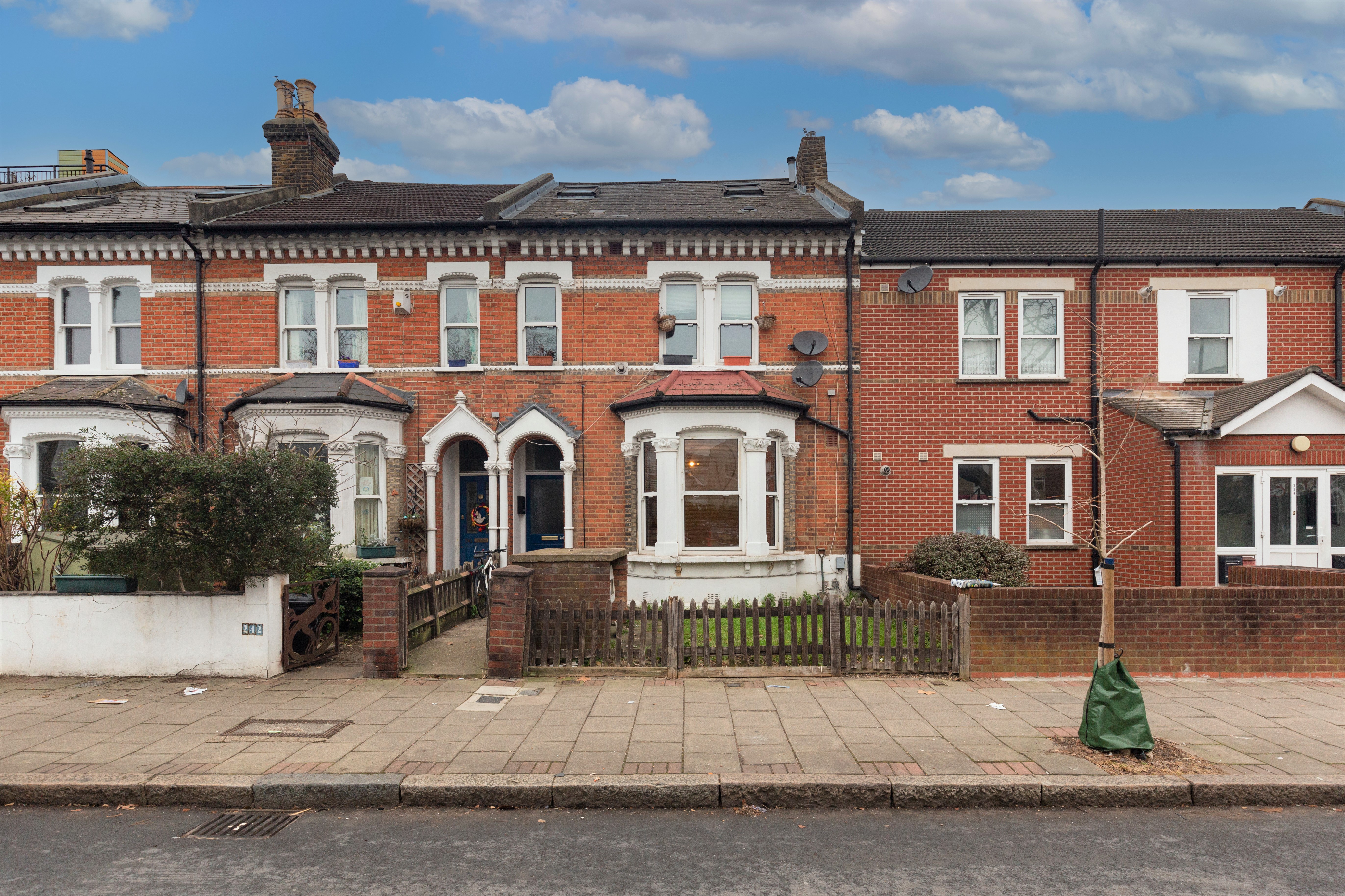 240a Cavendish Road, Balham, London SW12 0BU