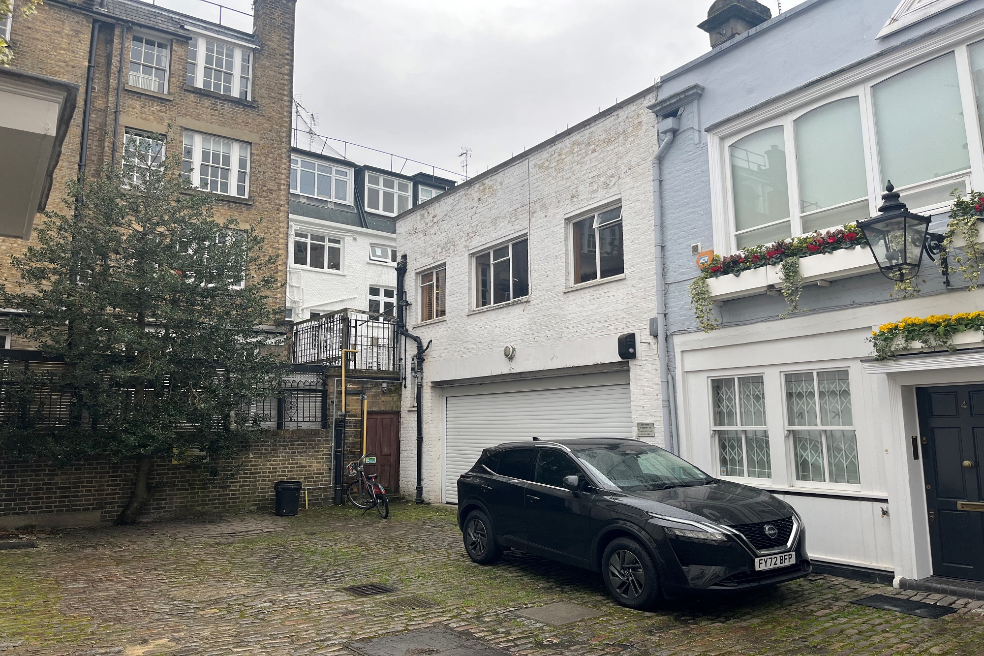 6 Buckingham Mews, Belgravia, London, SW1E 6NR