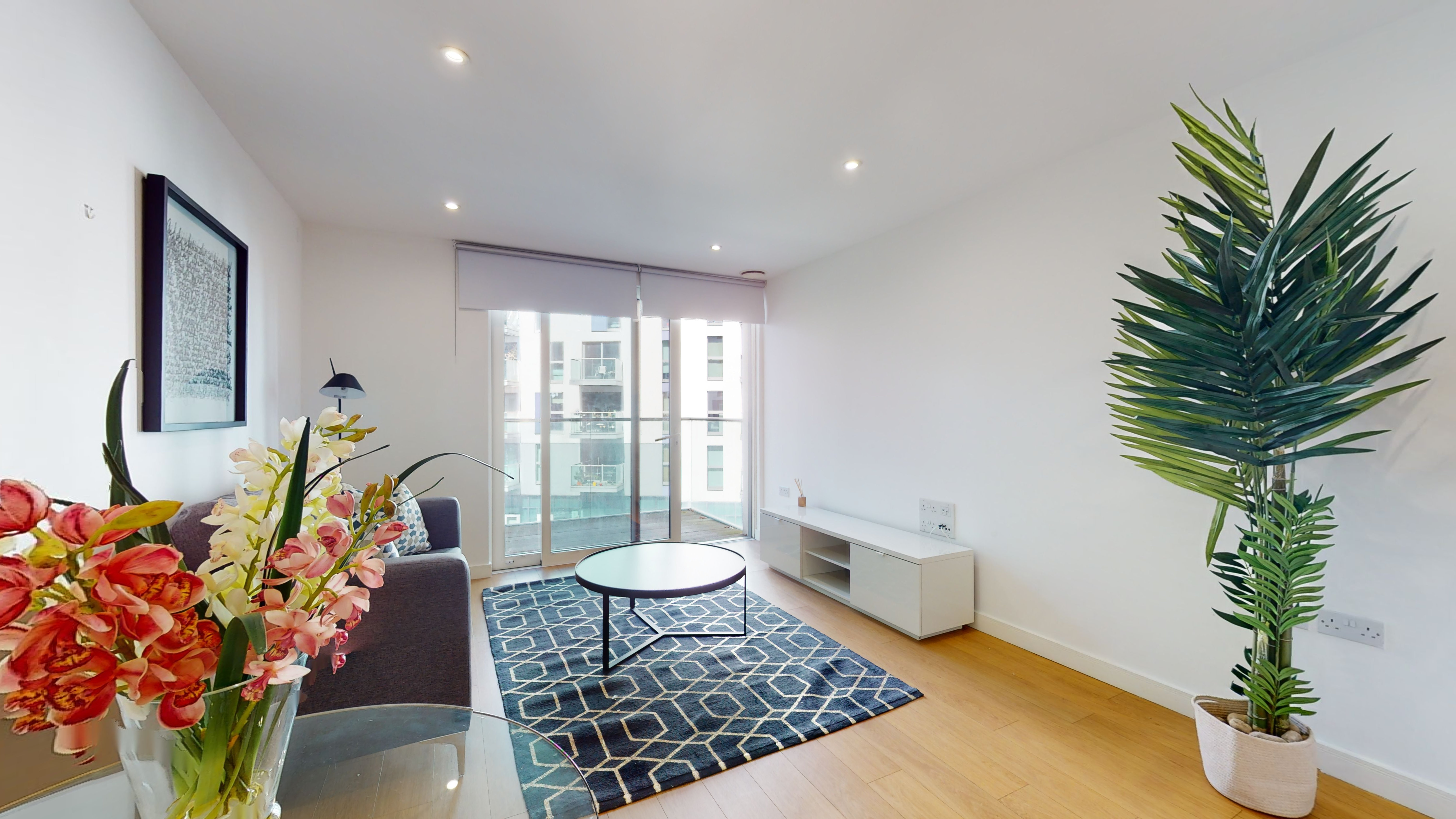 Flat 24 Keats Apartments, 6 Saffron Central Square, Croydon, CR0 2FT