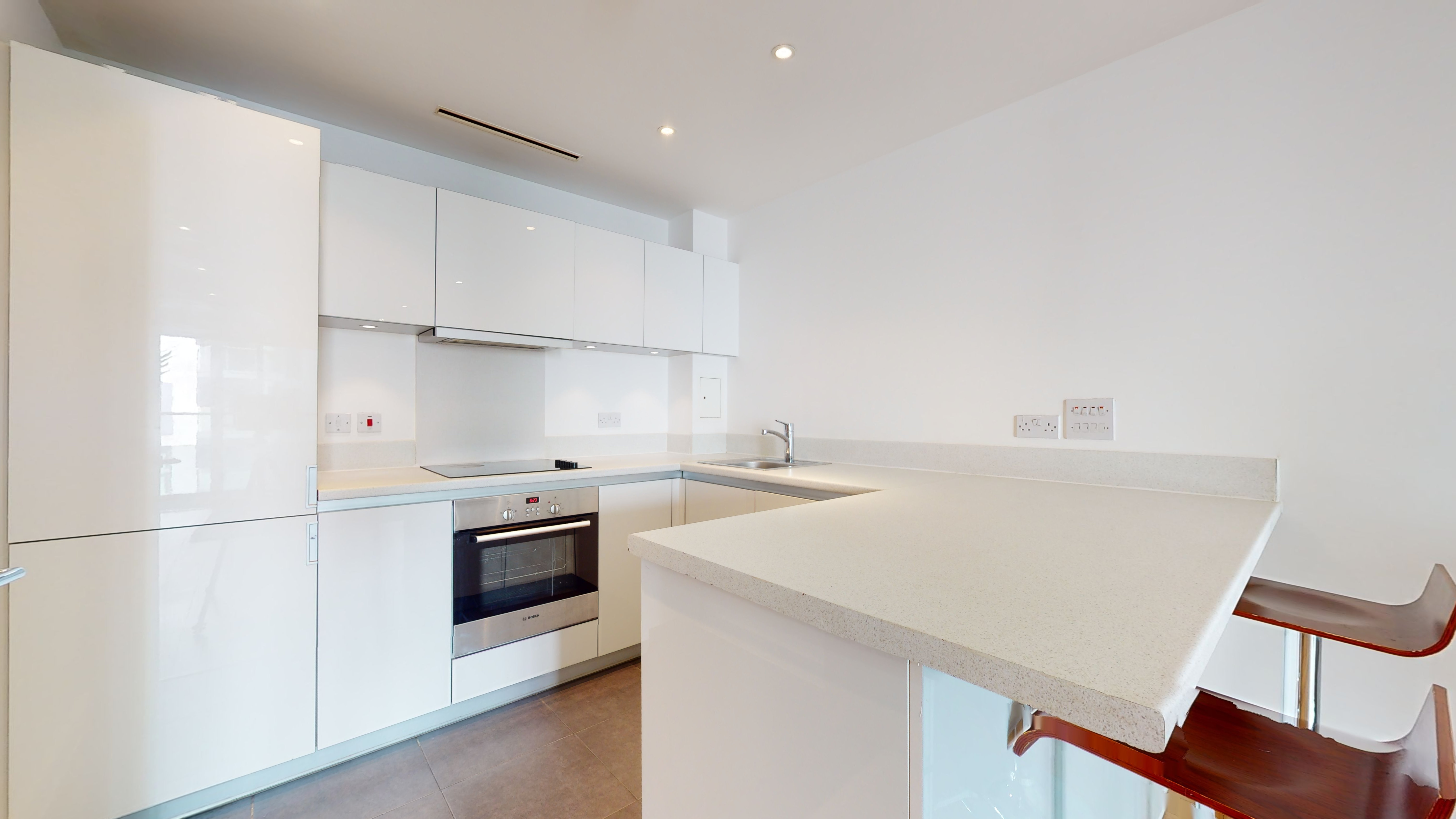 Flat 24 Keats Apartments, 6 Saffron Central Square, Croydon, CR0 2FT