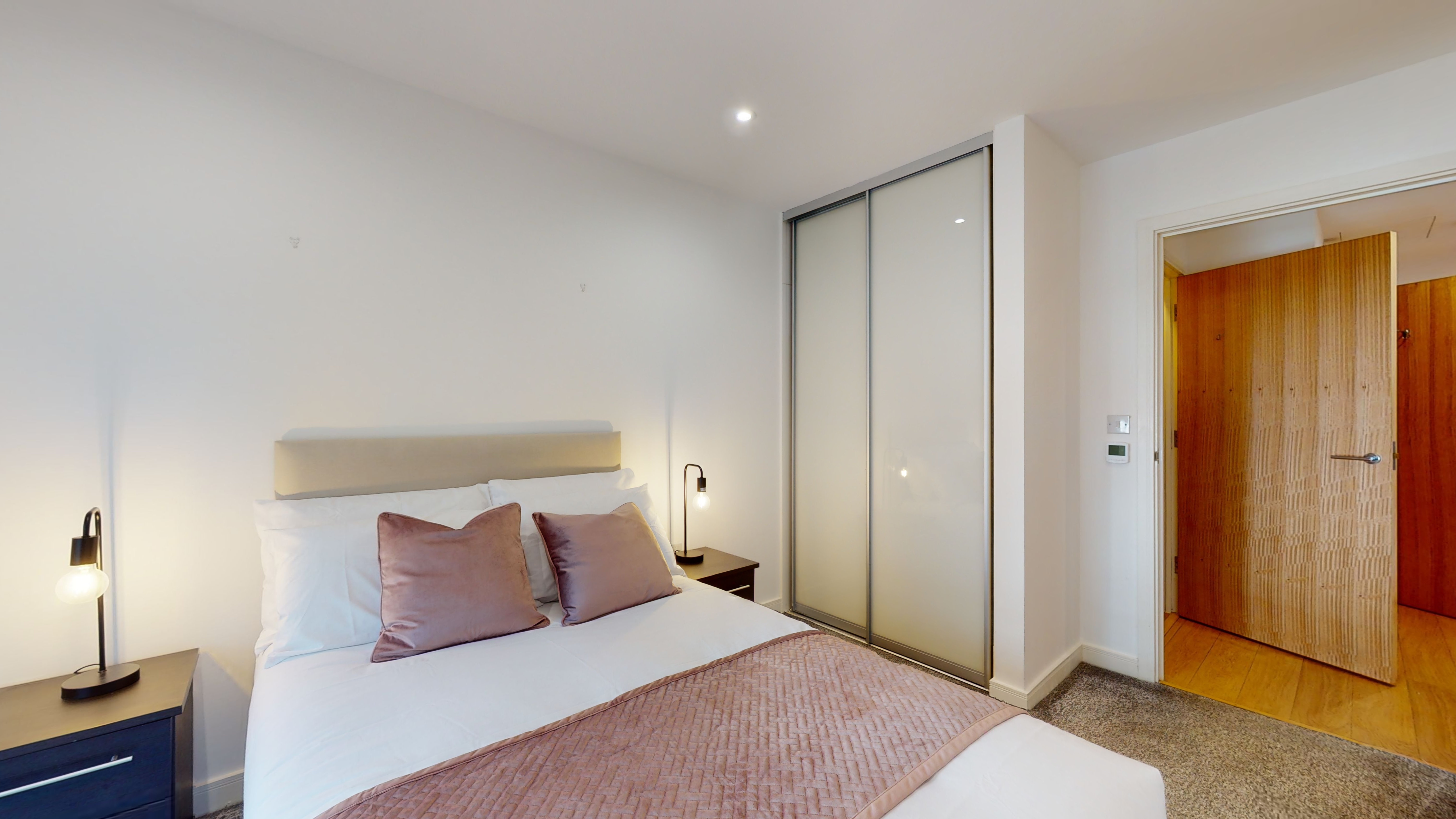 Flat 24 Keats Apartments, 6 Saffron Central Square, Croydon, CR0 2FT