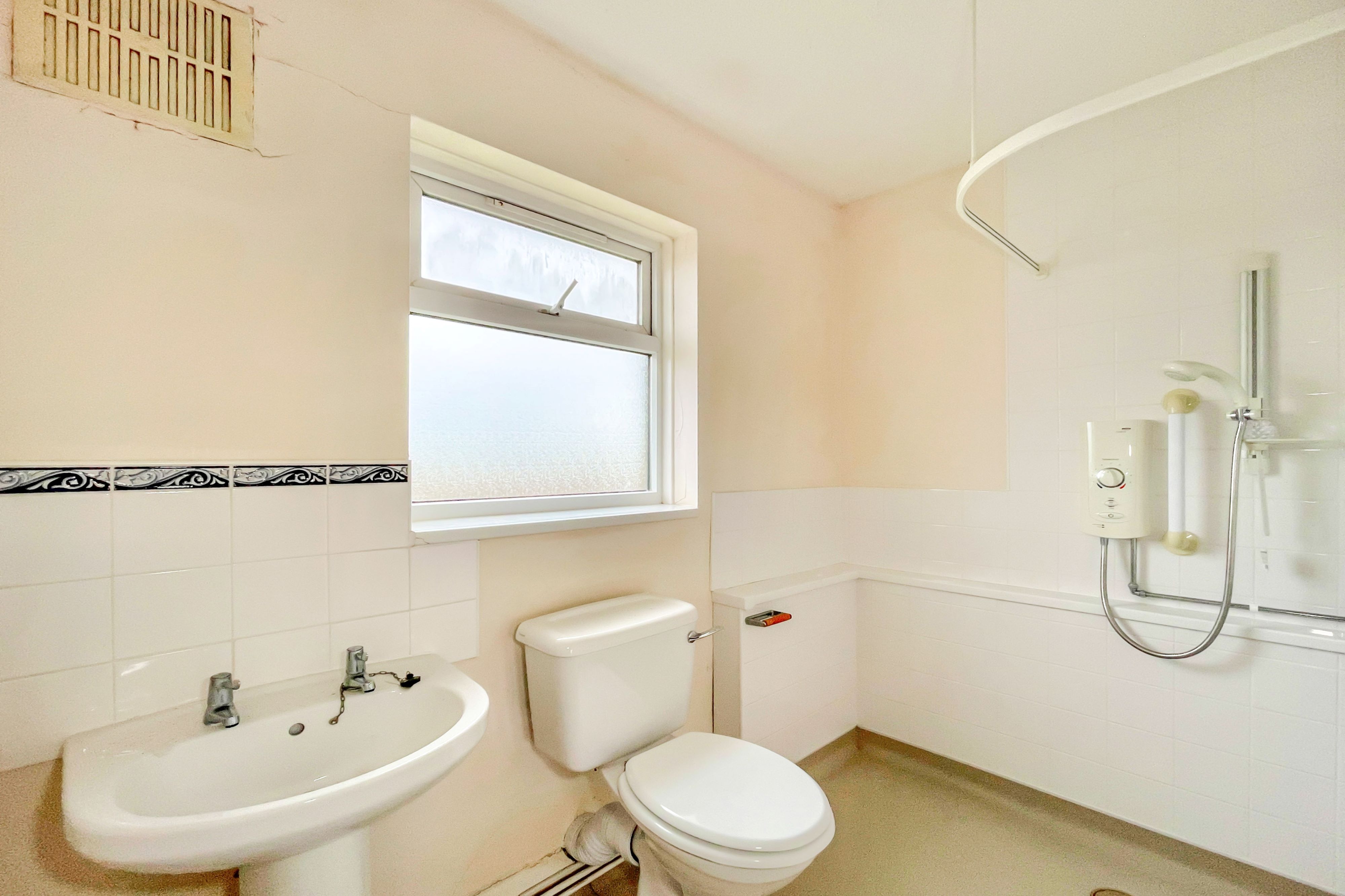 145 Avalanche Road, Southwell, Portland, DT5 2DL