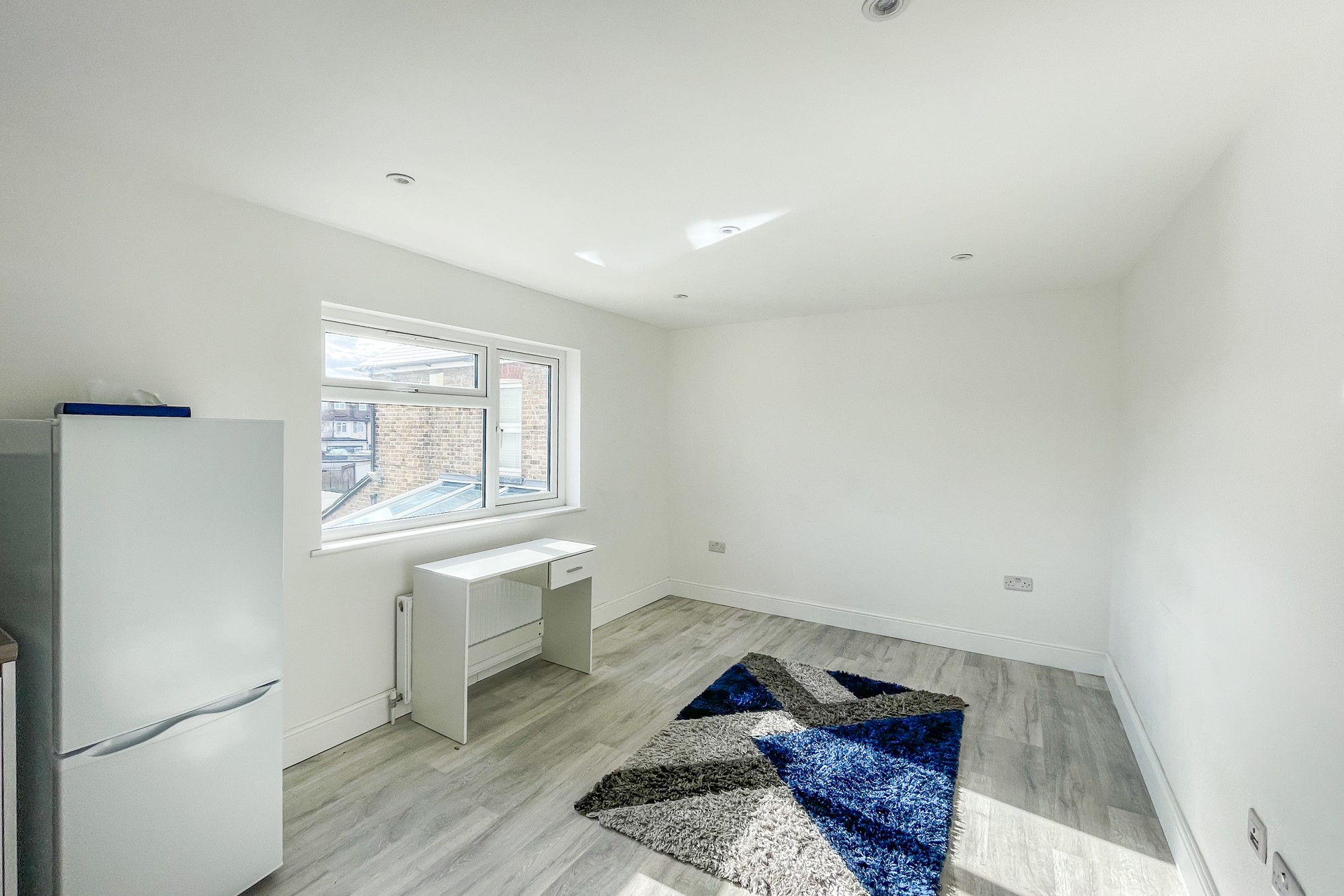 207A Turners Hill, Cheshunt, Waltham Cross, Hertfordshire, EN8 9DG