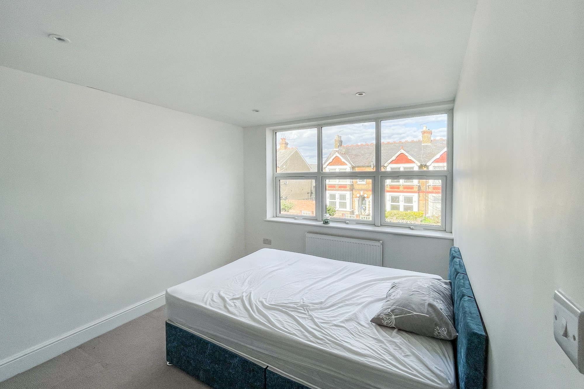 207A Turners Hill, Cheshunt, Waltham Cross, Hertfordshire, EN8 9DG
