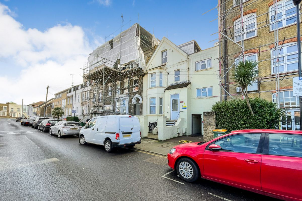 16 Manbey Park Road, Stratford, London E15 1EY 
