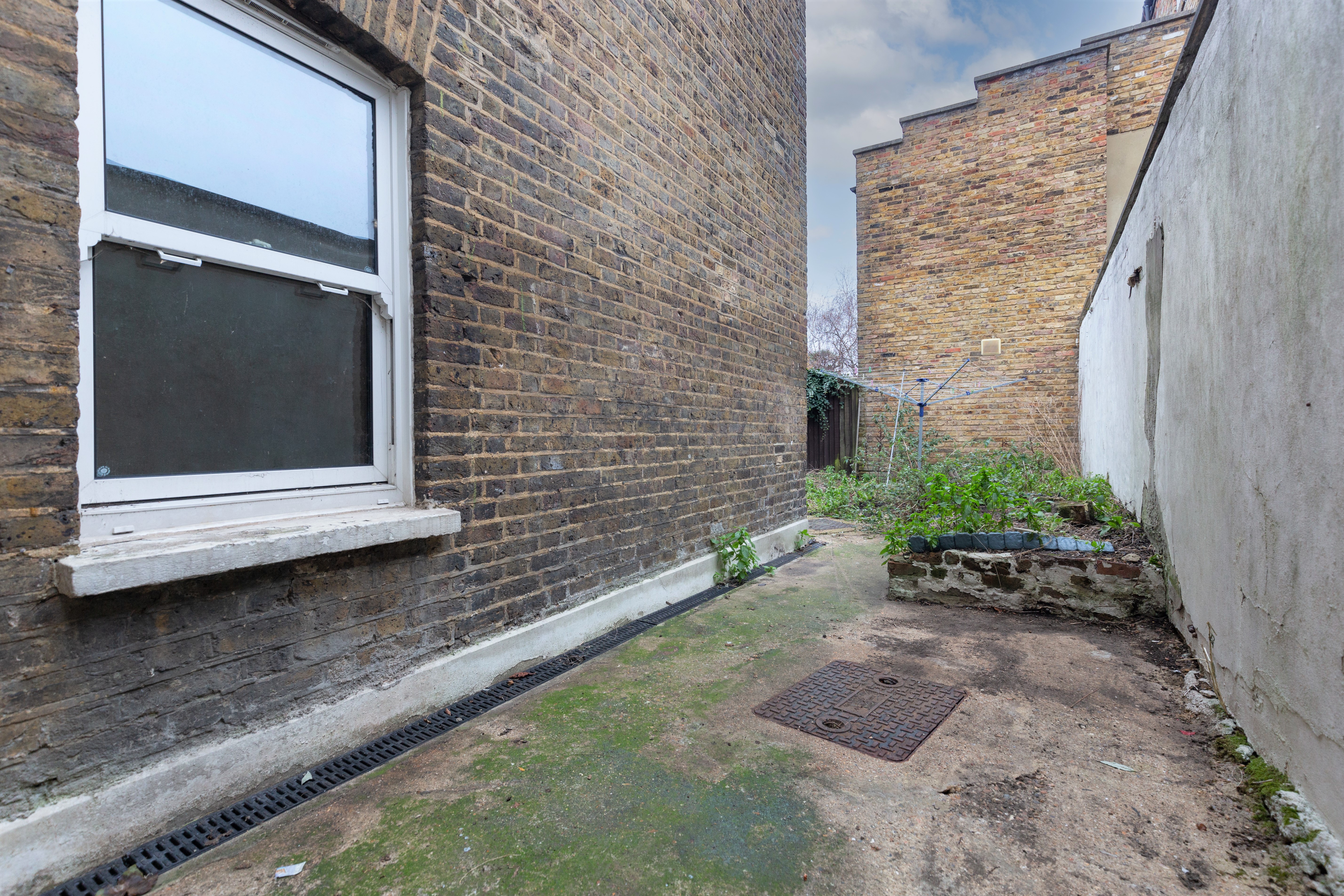 240a Cavendish Road, Balham, London SW12 0BU