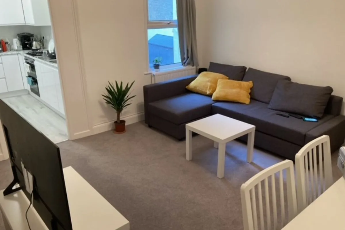 16 Manbey Park Road, Stratford, London E15 1EY