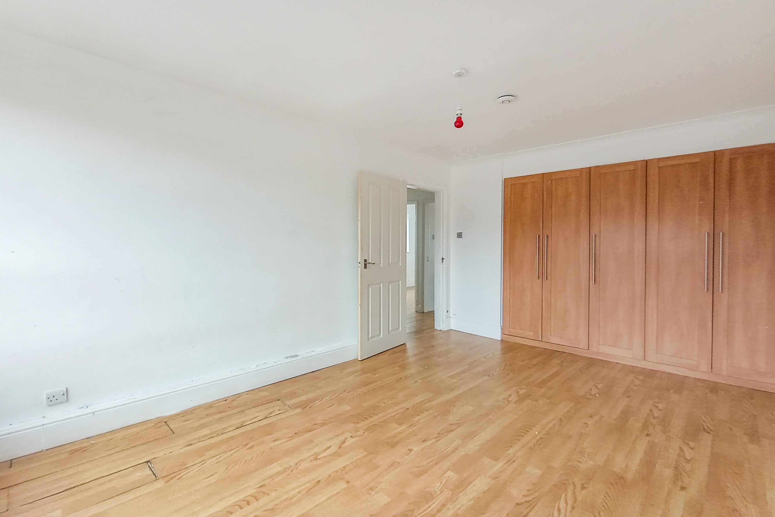Flat 3, 131 Ordnance Road, Enfield, Middlesex, EN3 6AF