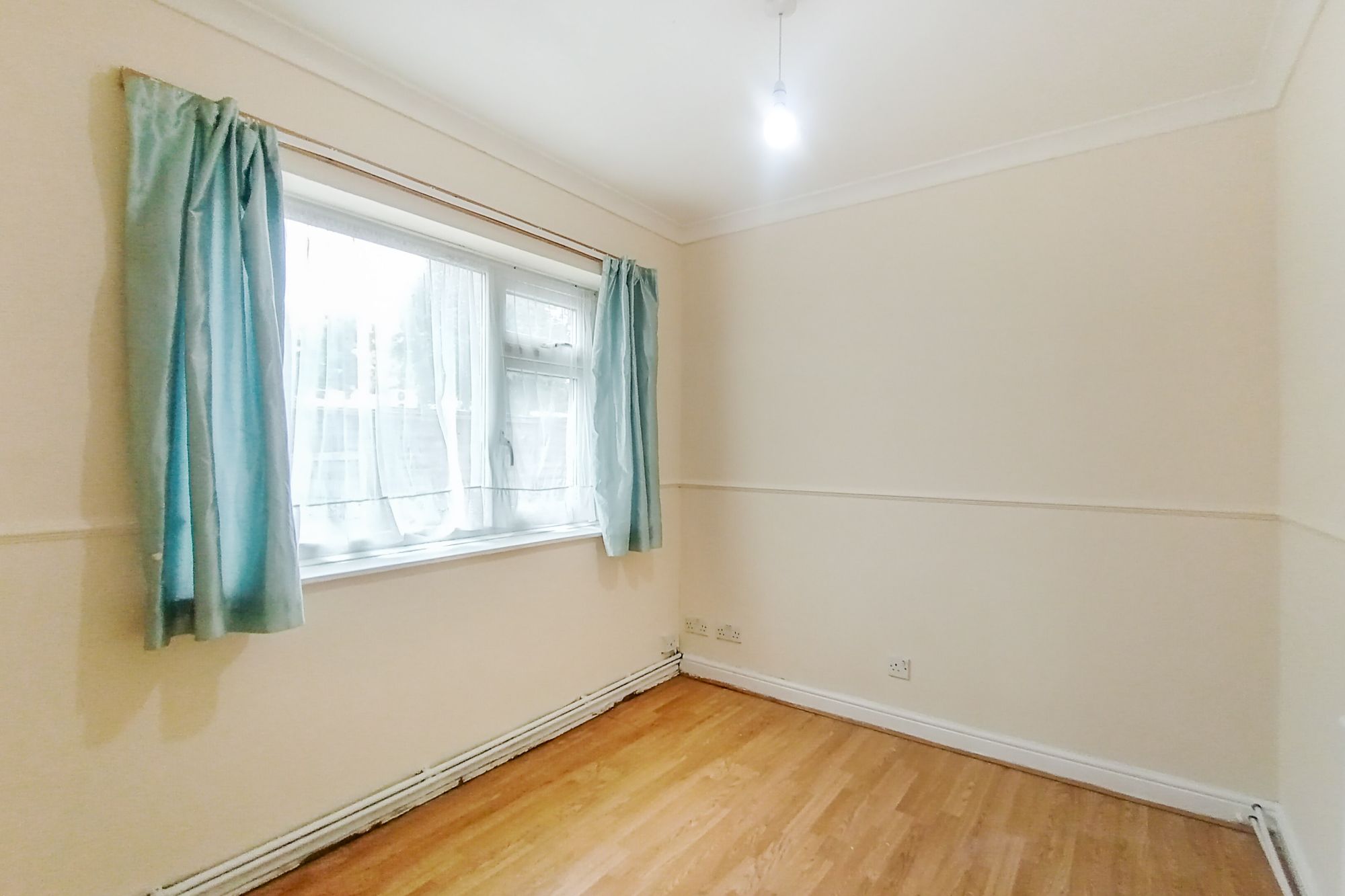 Flat 1, 131 Ordnance Road, Enfield, Middlesex, EN3 6AF