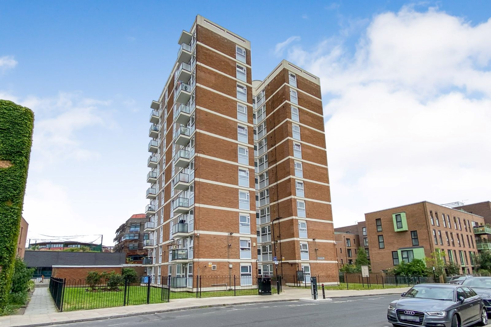 36 Laburnum Court, Laburnum Street, Haggerston, London, E2 8BH