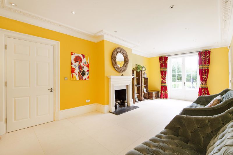 Jupiter, Coopers Lane, Northaw, Potters Bar, Hertfordshire EN6 4NJ