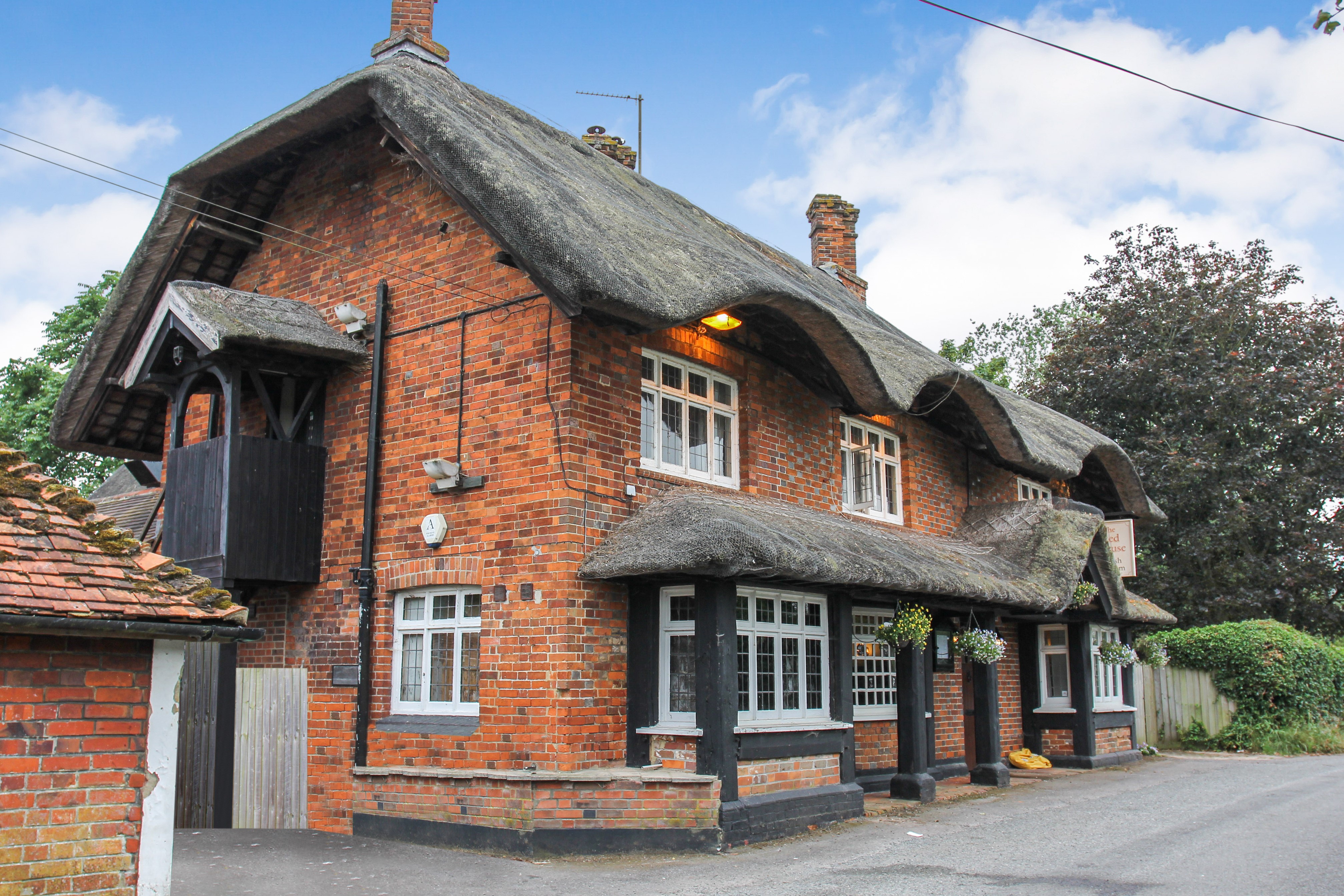 The Red House, Marsh Benham, Newbury, RG20 8LY