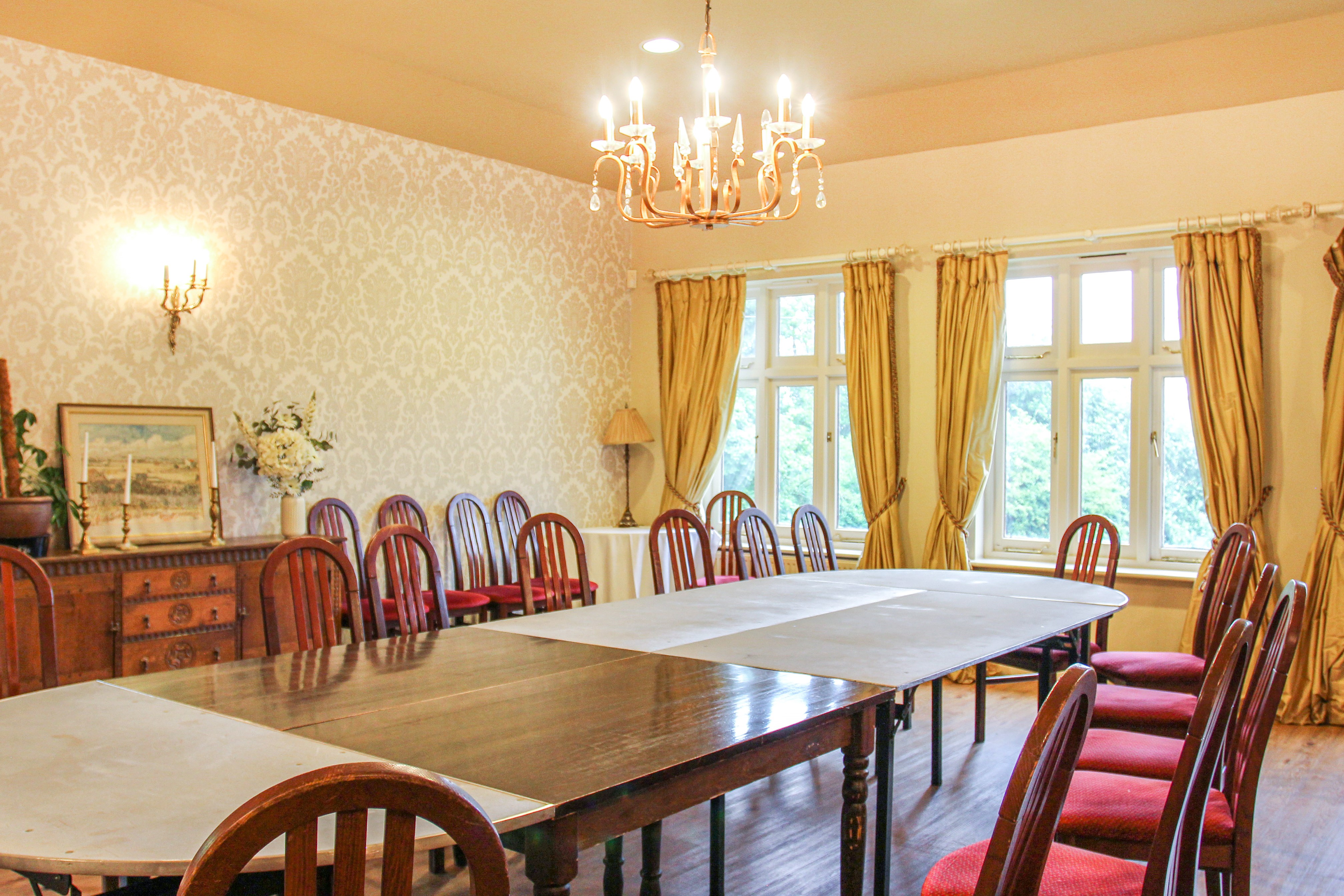 The Red House, Marsh Benham, Newbury, RG20 8LY