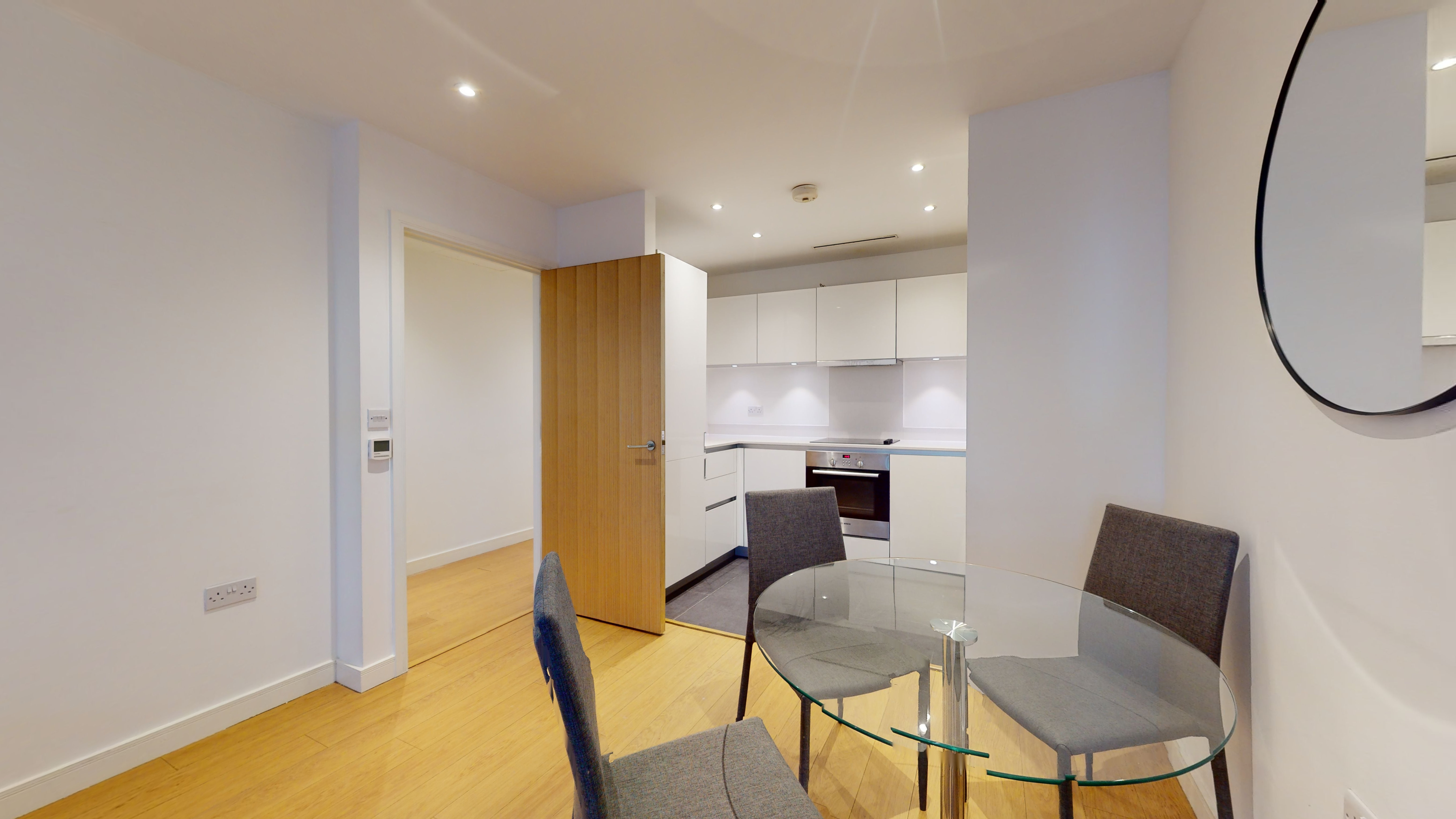 Flat 41 Keats Apartments, 6 Saffron Central Square, Croydon, CR0 2FT