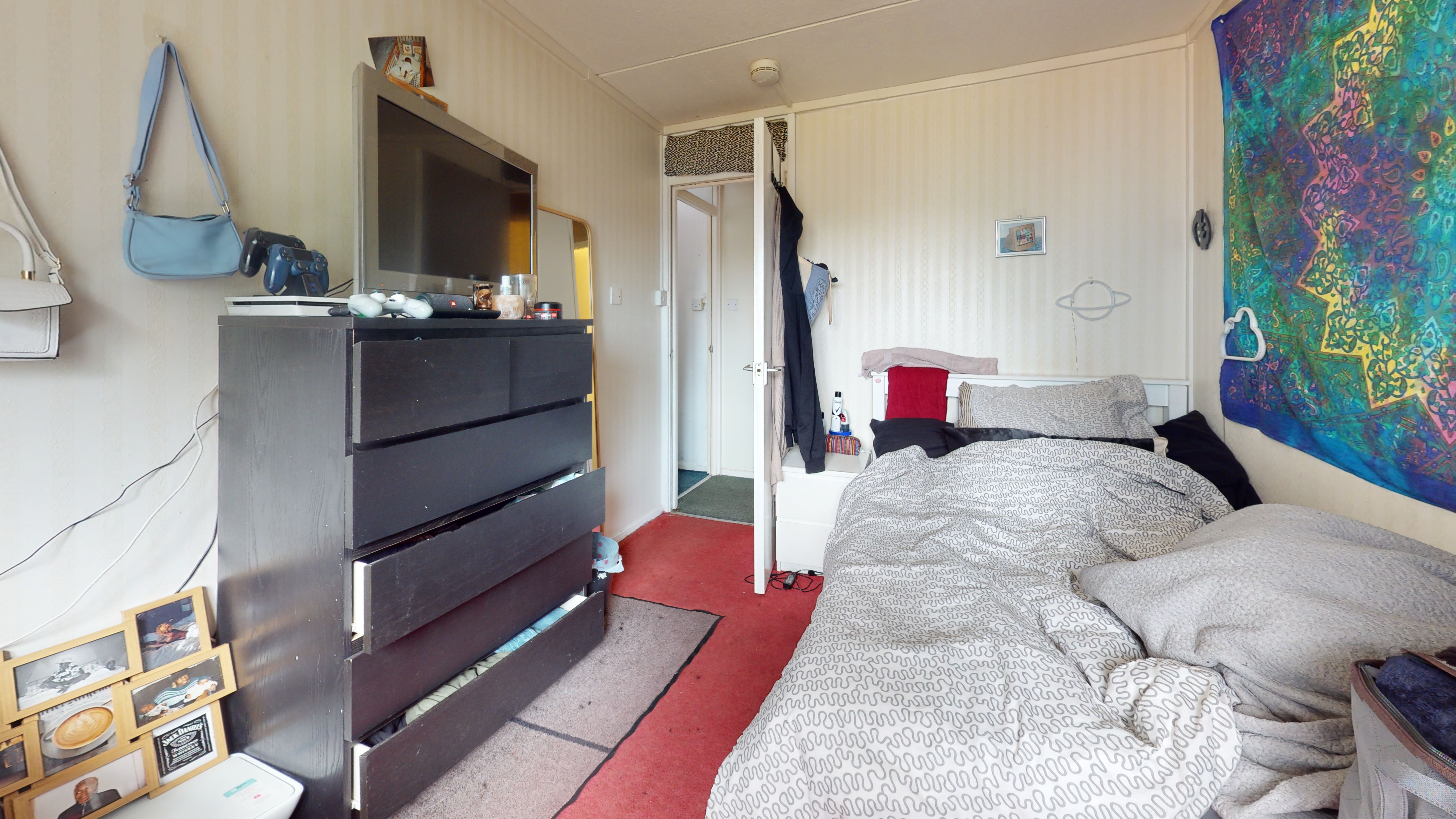Flat 1 Hornchurch, Gloucester Road, Tottenham, London, N17 6LR