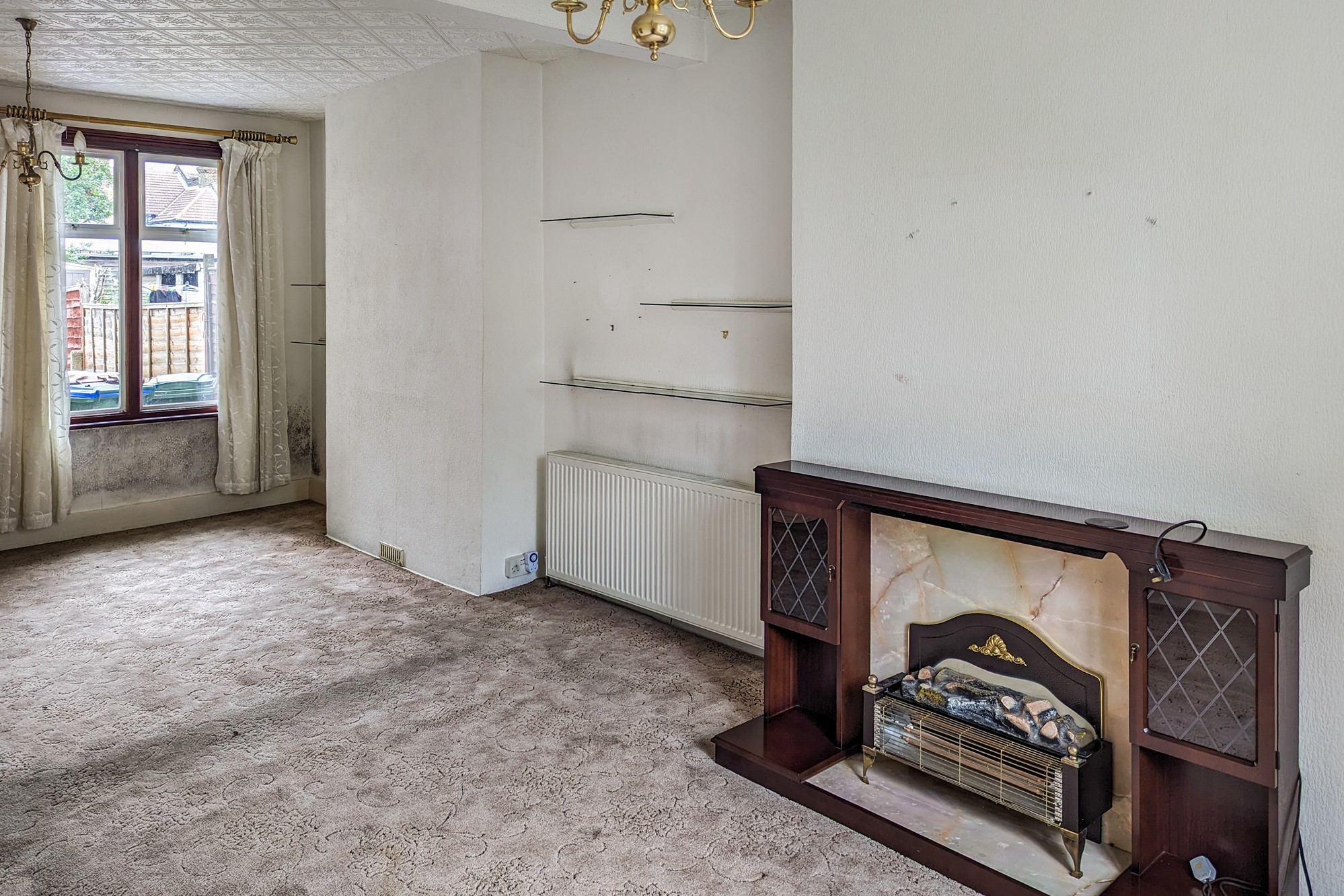 17 Oak Road, Erith, Kent, DA8 2NL