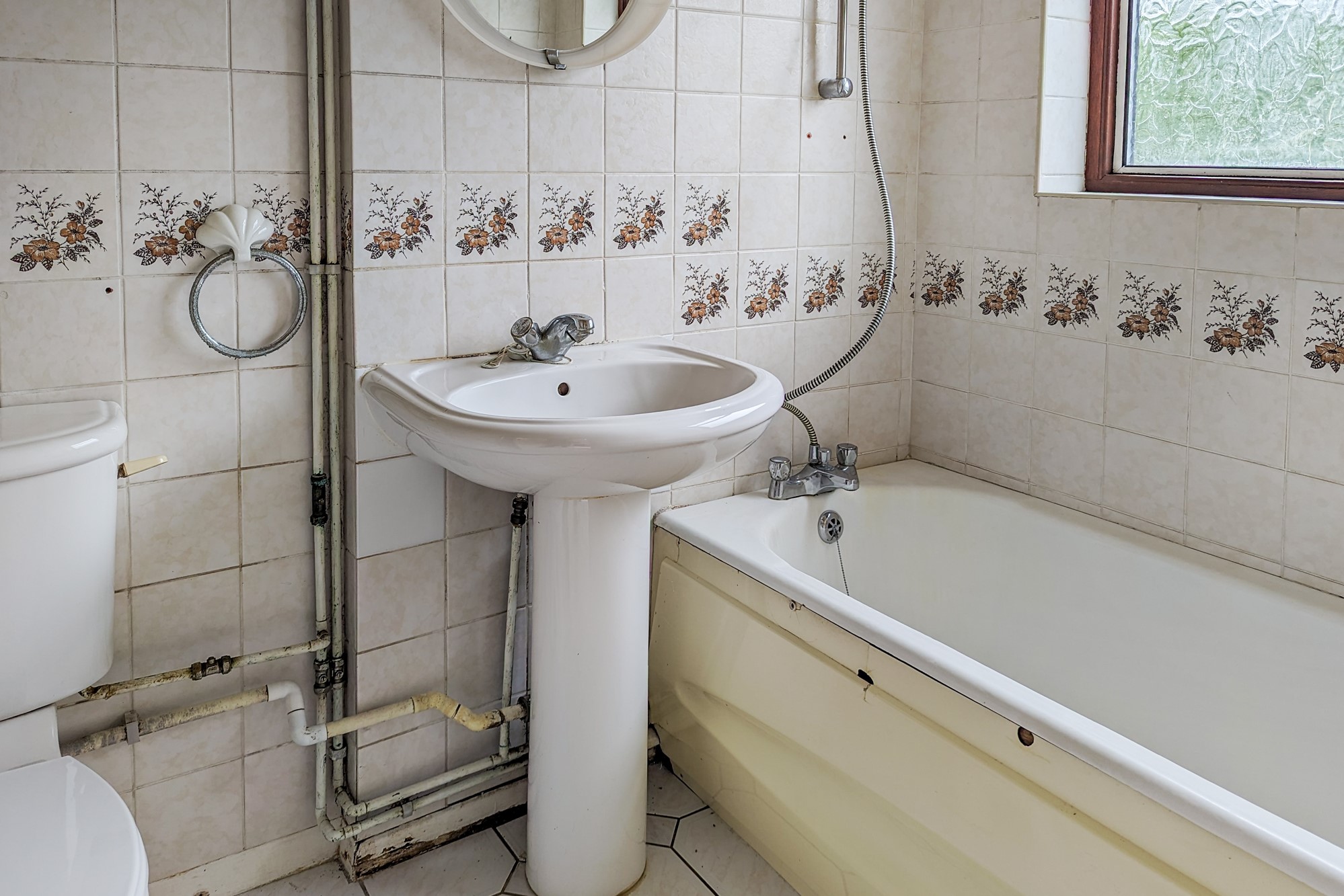 17 Oak Road, Erith, Kent, DA8 2NL