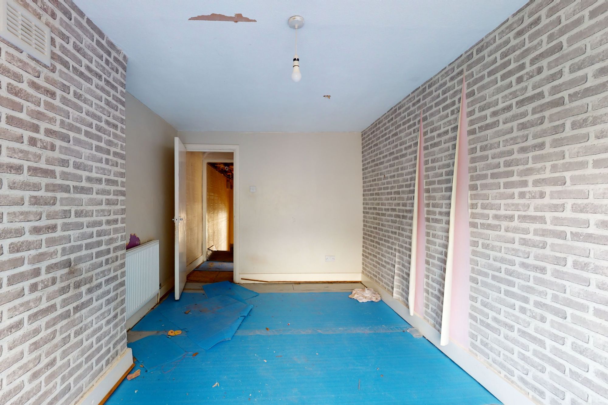 170B Leander Road, Streatham, London, SW2 2LL