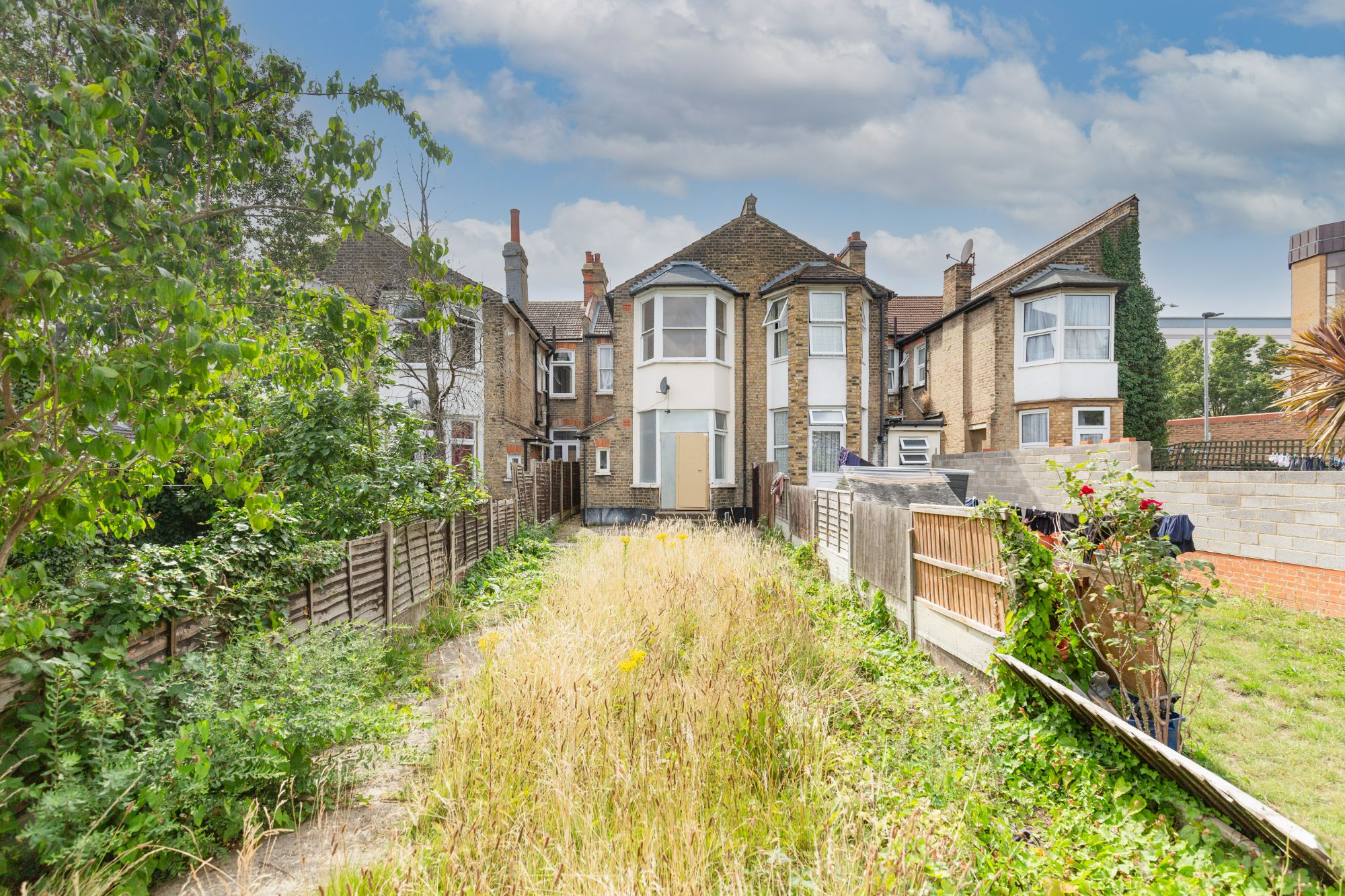 18 Mildmay Road, Ilford, Essex, IG1 1DT