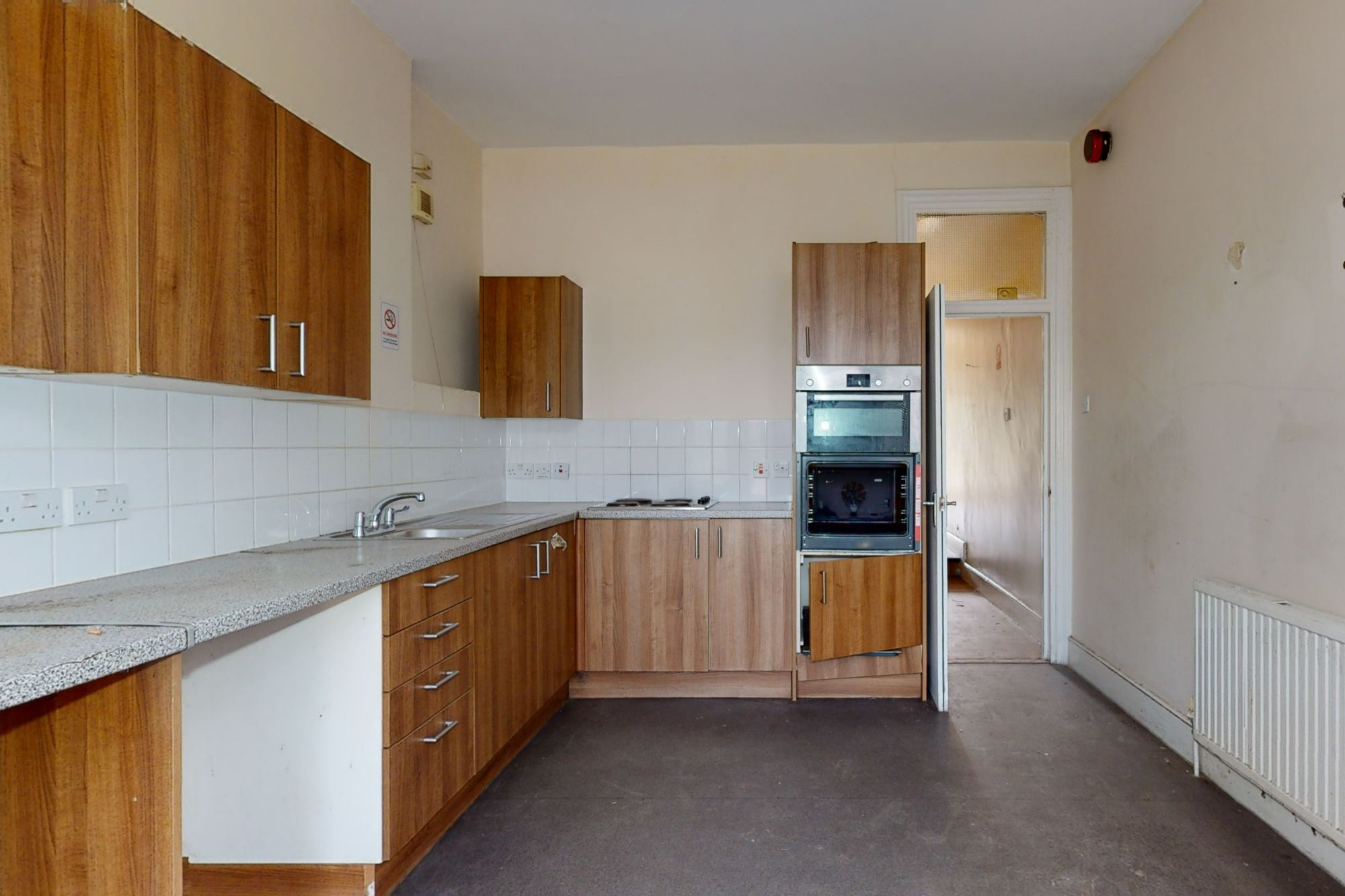18 Mildmay Road, Ilford, Essex, IG1 1DT