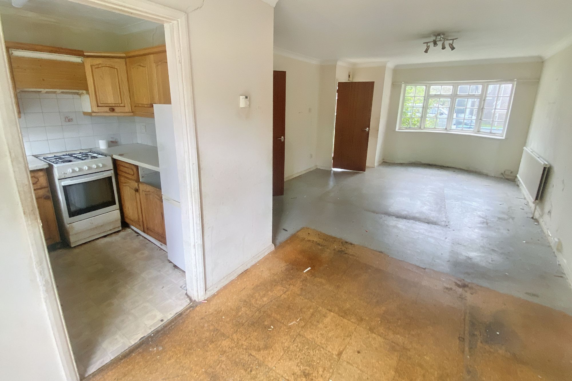 14 Kingfisher Drive, Staines, Middlesex, TW18 4RR