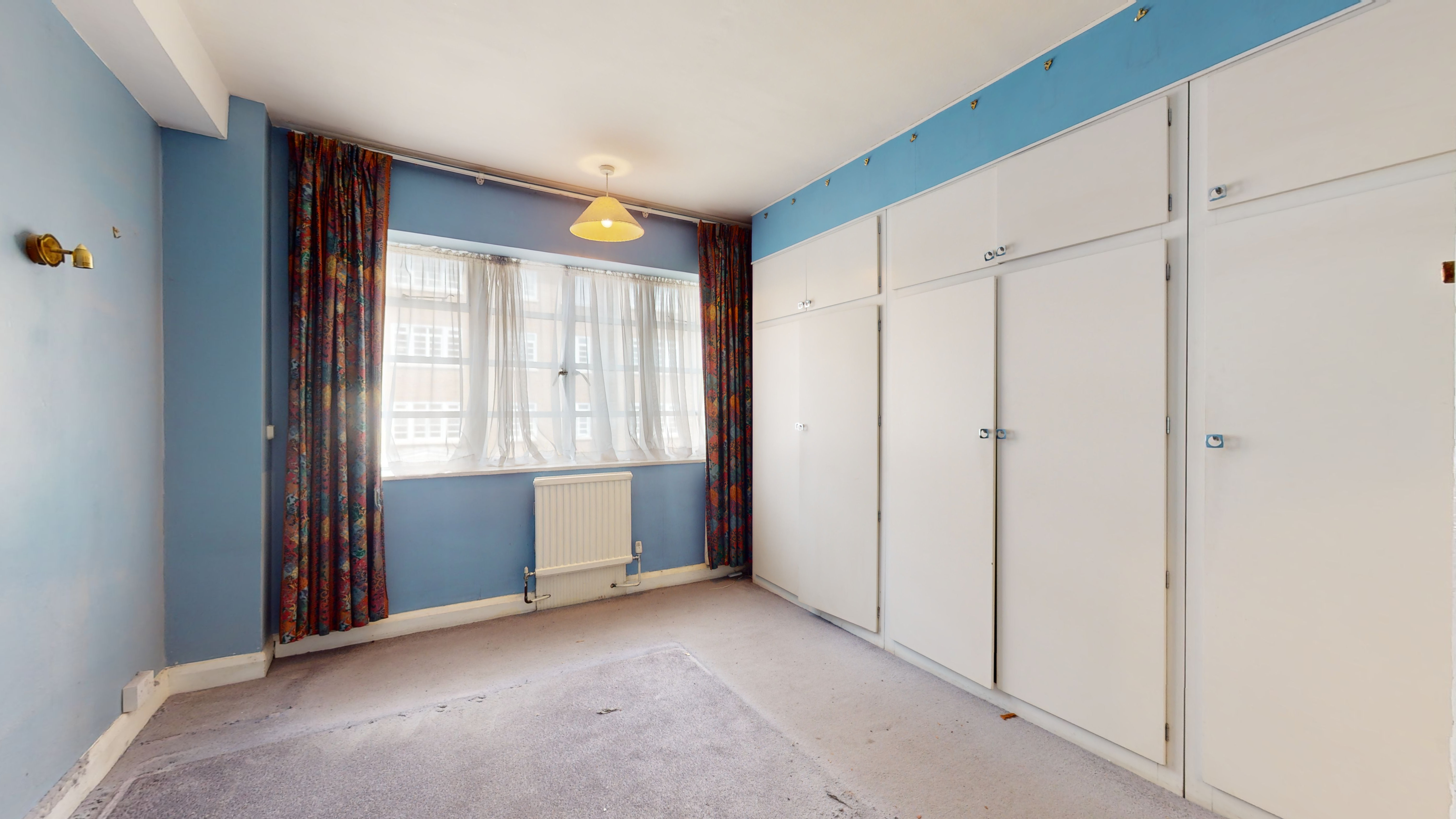 46 Winchester Court, Vicarage Gate, London, W8 4AE
