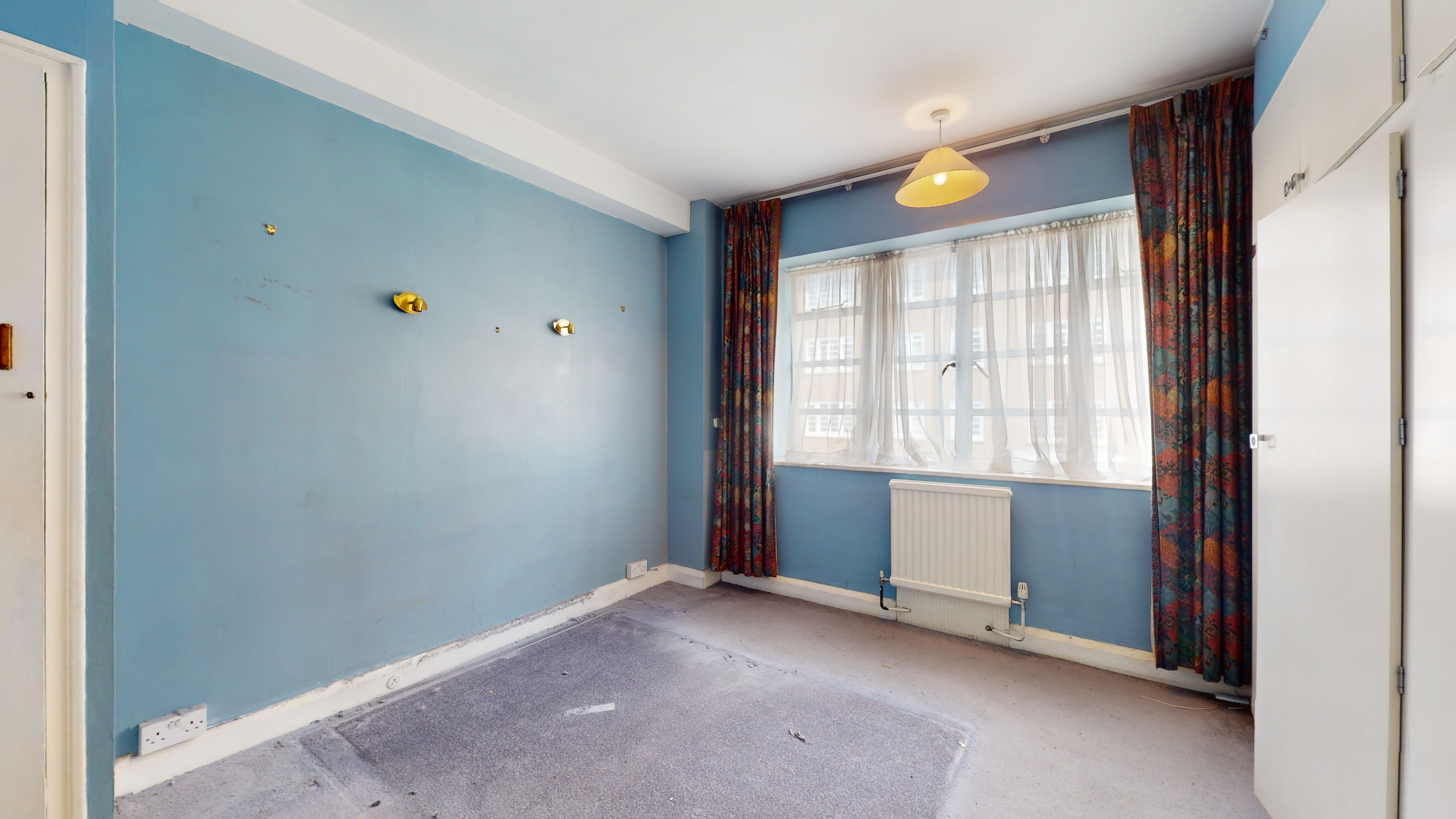 46 Winchester Court, Vicarage Gate, London, W8 4AE