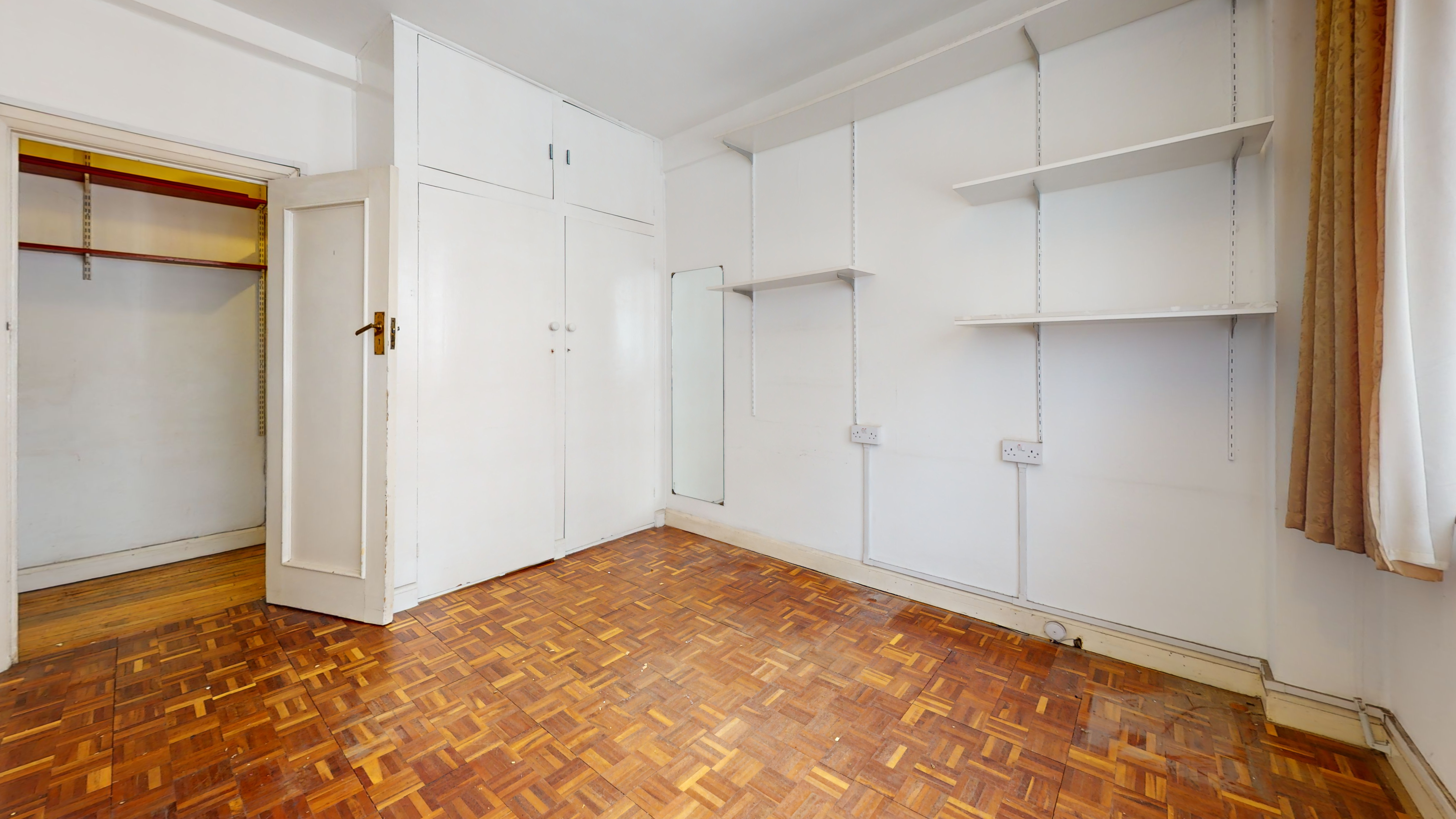 46 Winchester Court, Vicarage Gate, London, W8 4AE