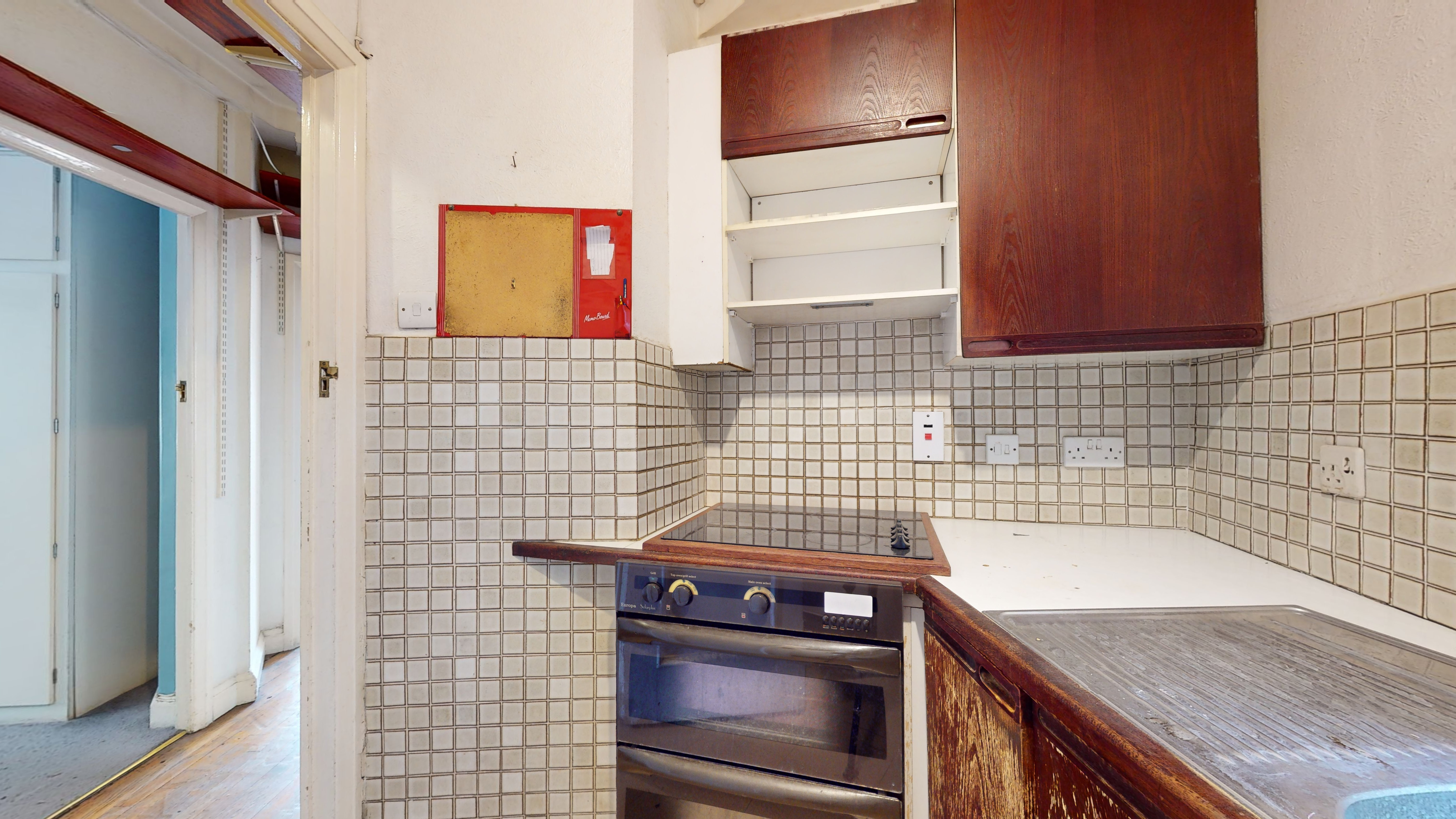 46 Winchester Court, Vicarage Gate, London, W8 4AE