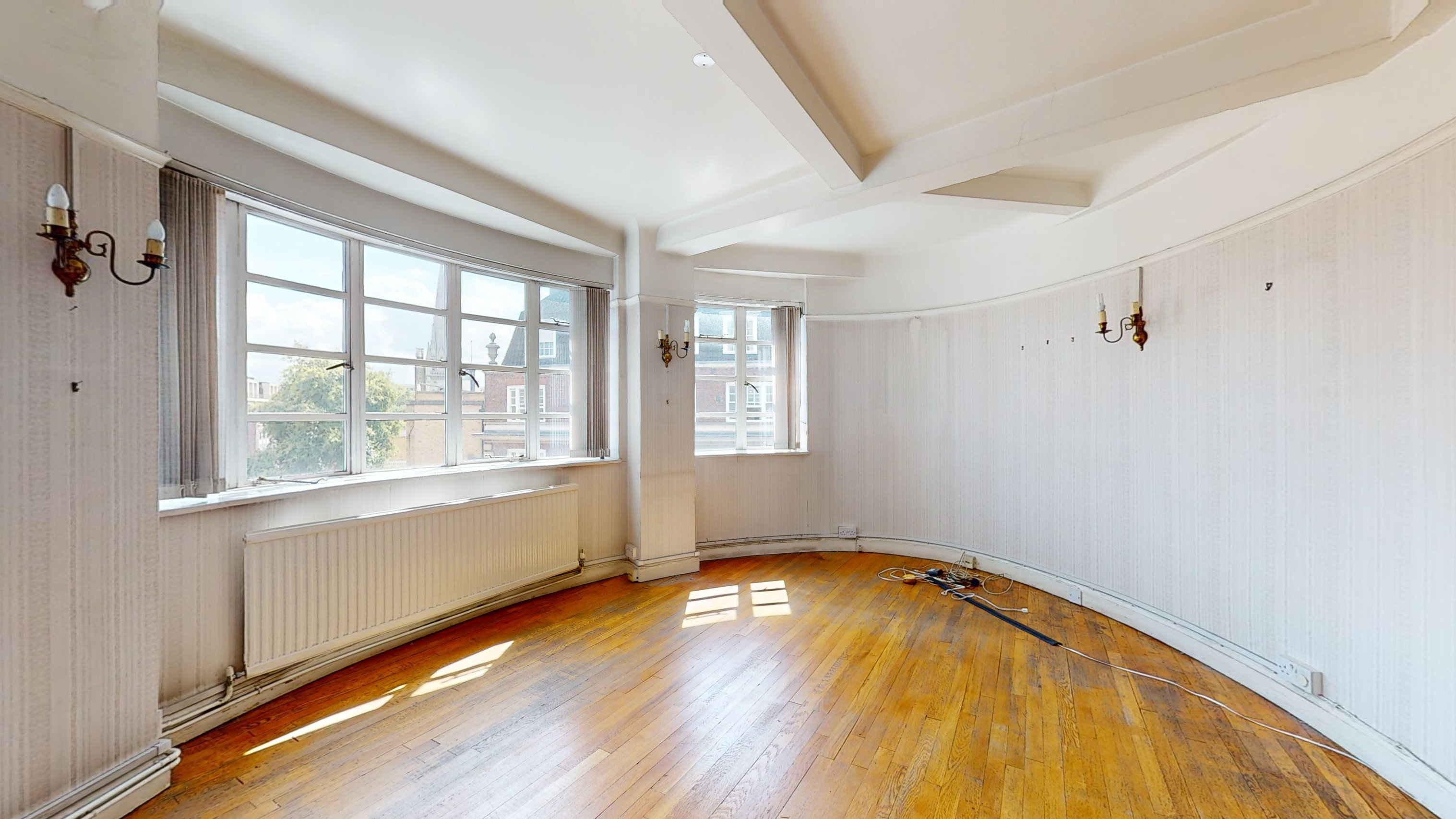 46 Winchester Court, Vicarage Gate, London, W8 4AE