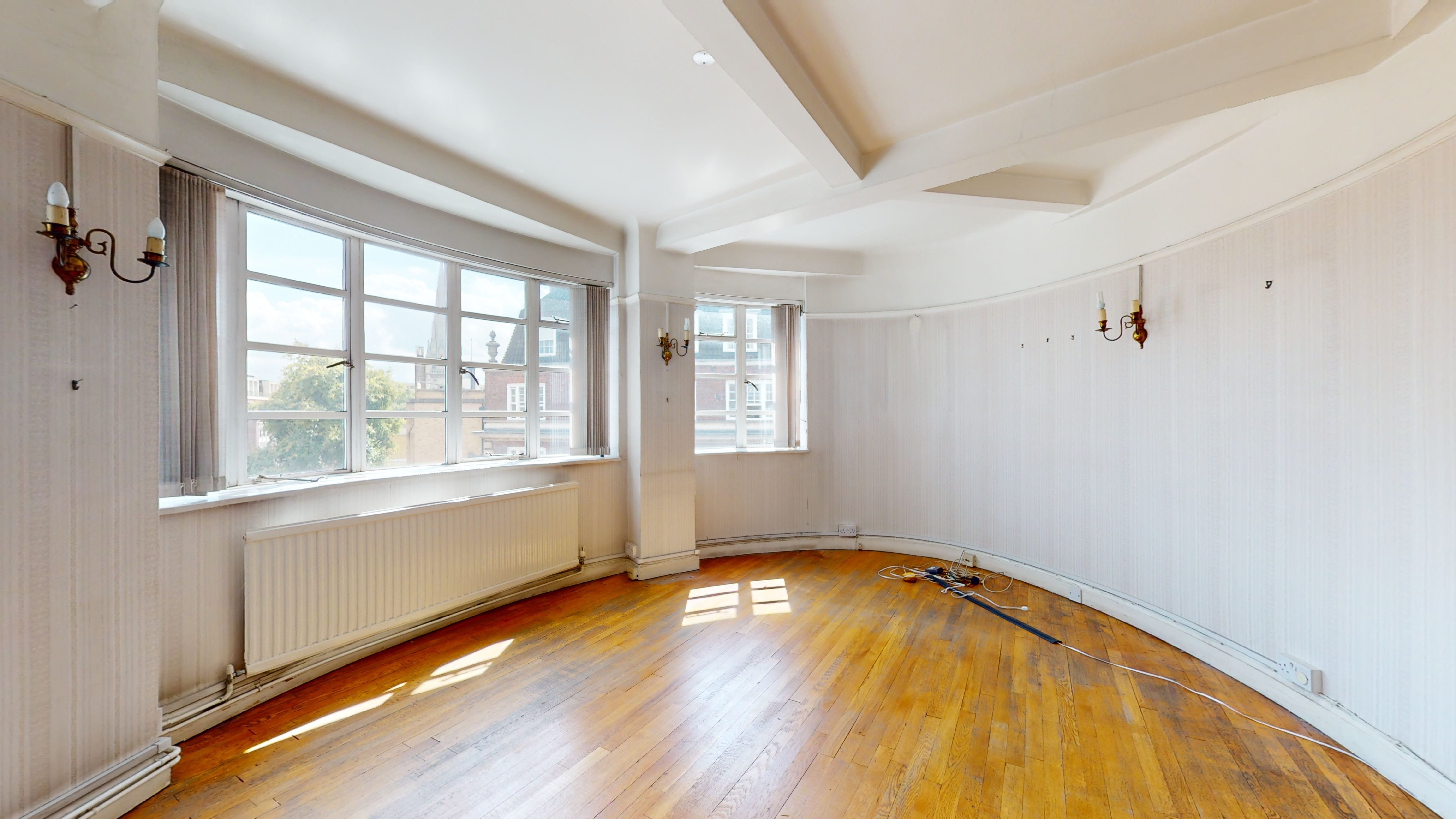 46 Winchester Court, Vicarage Gate, London, W8 4AE