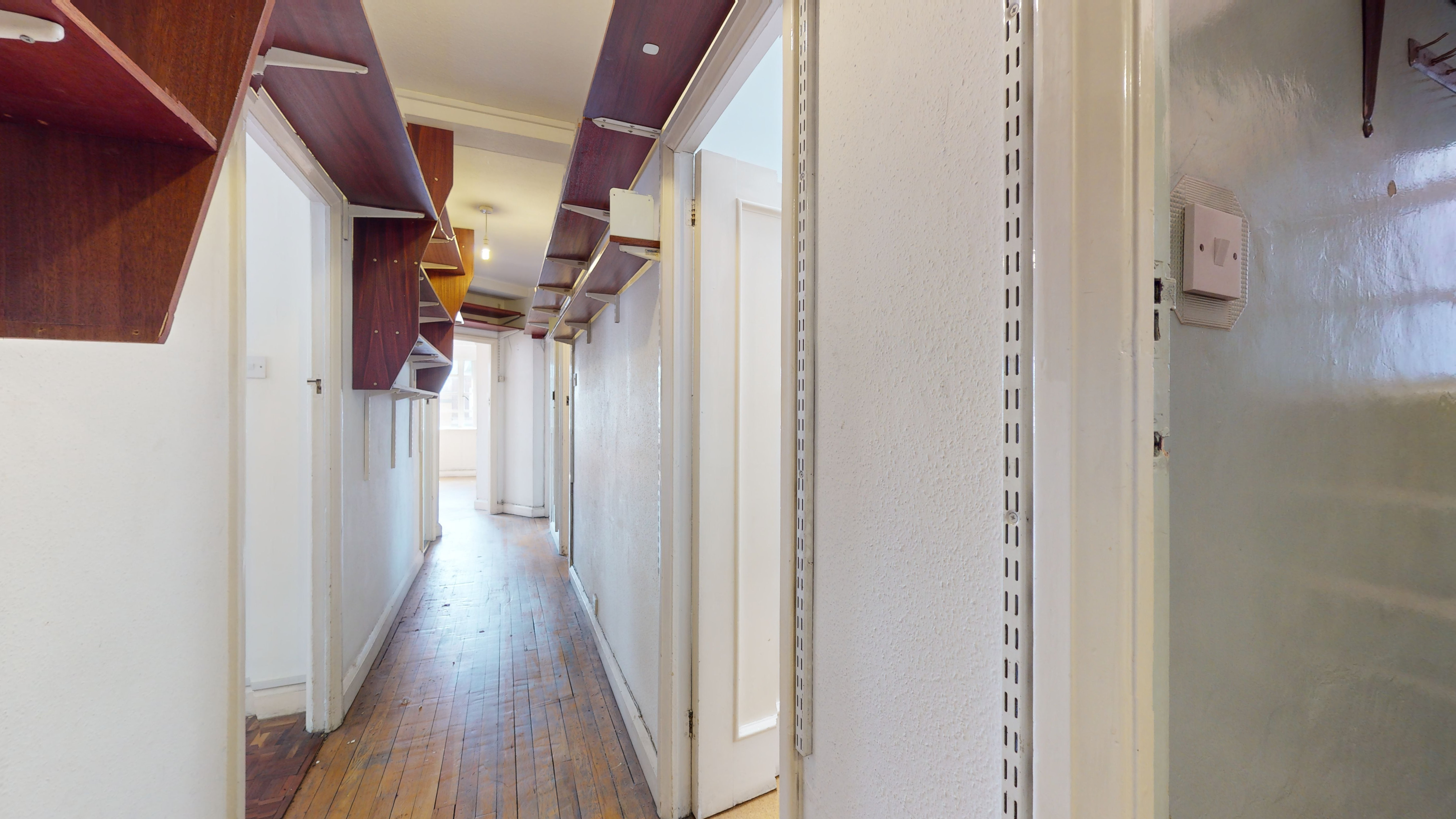 46 Winchester Court, Vicarage Gate, London, W8 4AE