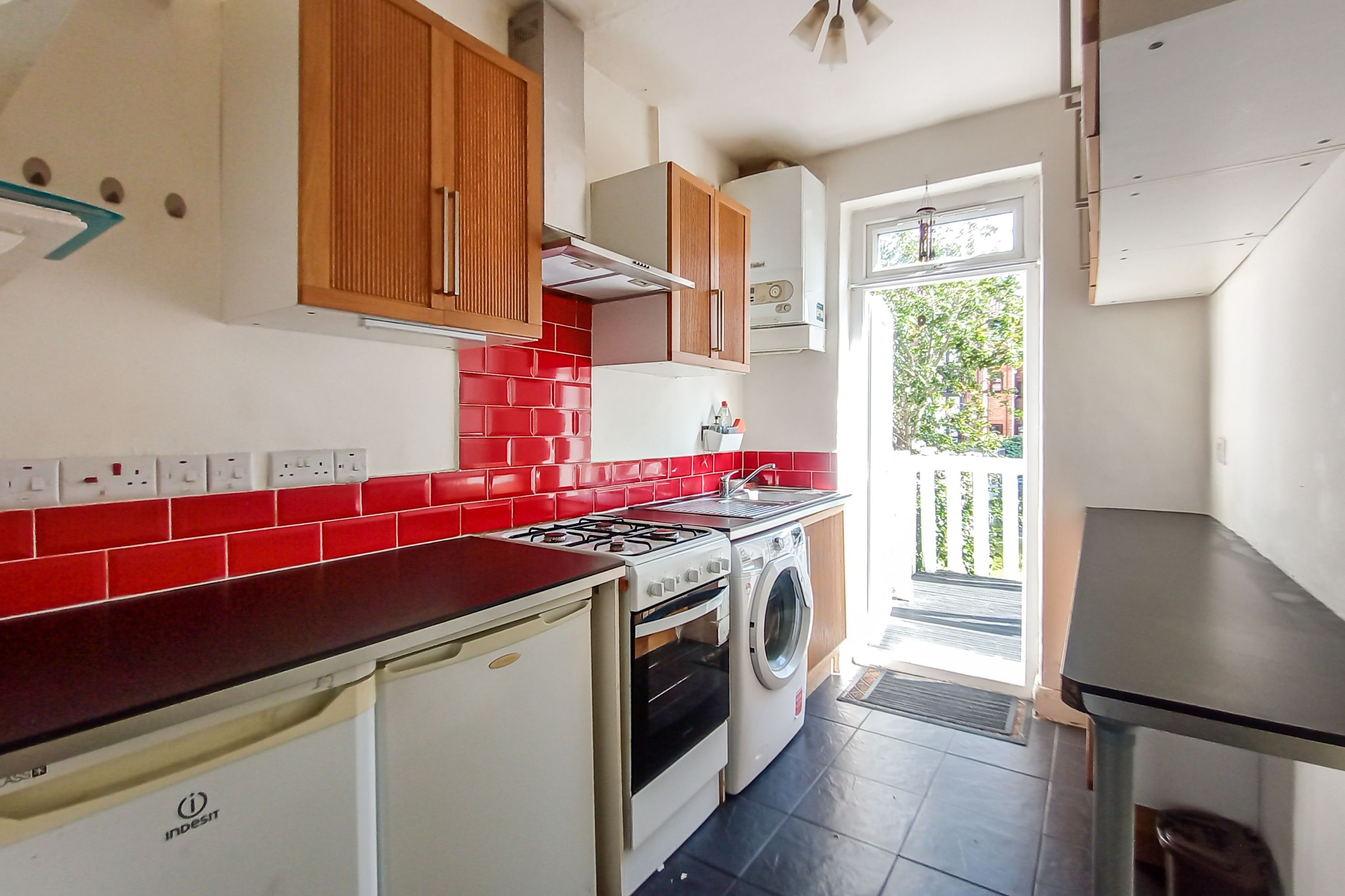 3 Sutherland Road, Walthamstow, London, E17 6BJ