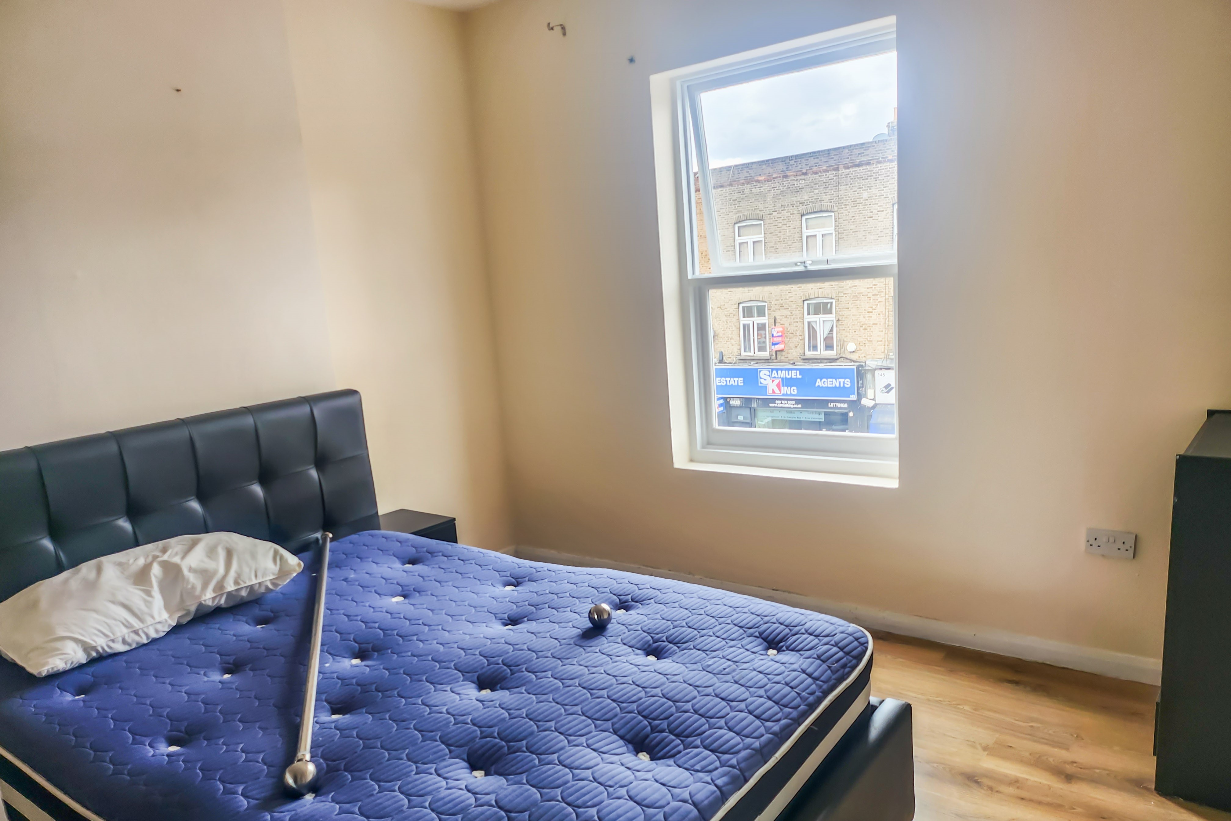 140B Barking Road, London E16 1EN