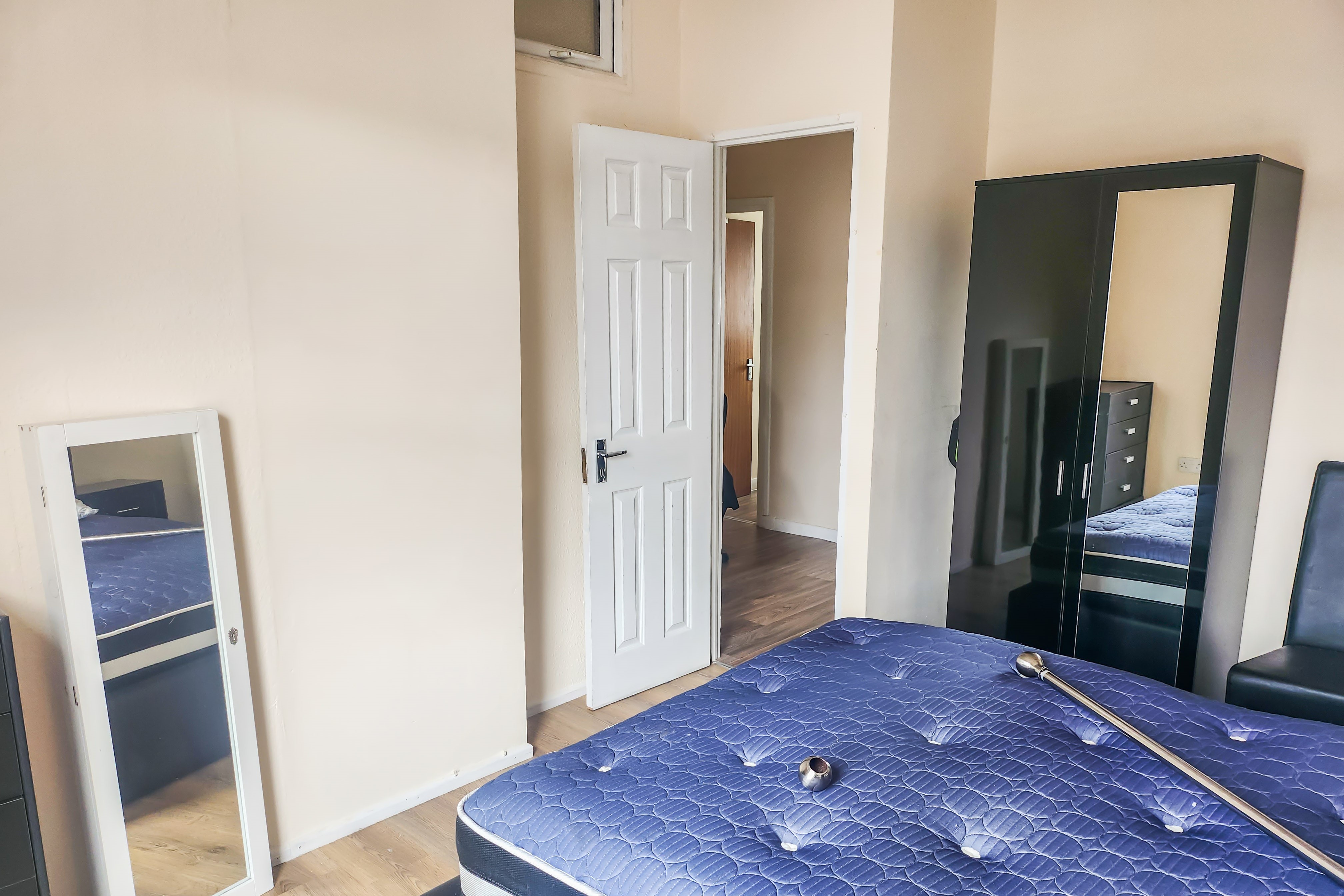 140B Barking Road, London E16 1EN