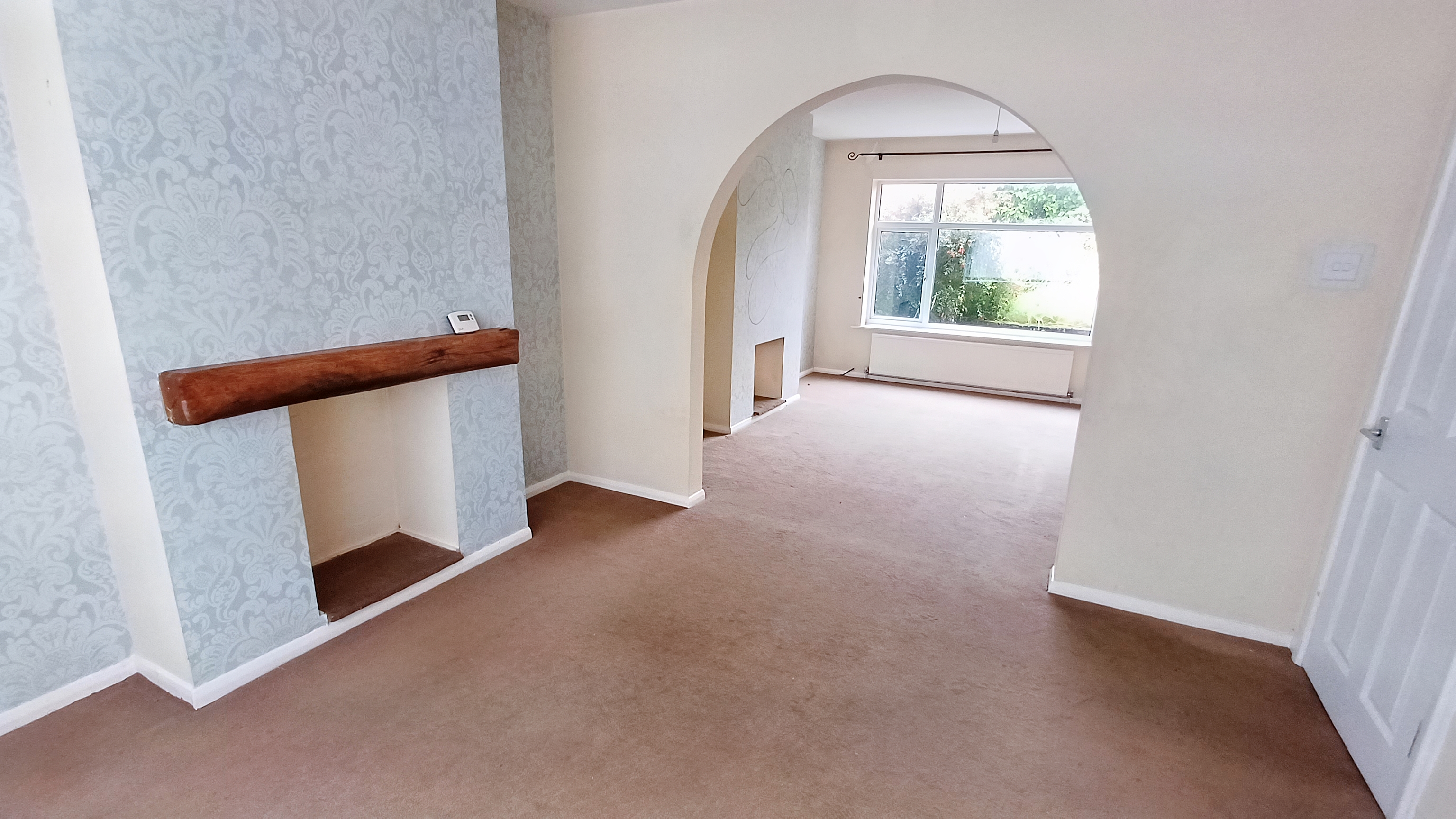 220 Chesterfield Road, Grassmoor, Chesterfield, Derbyshire, S42 5EZ