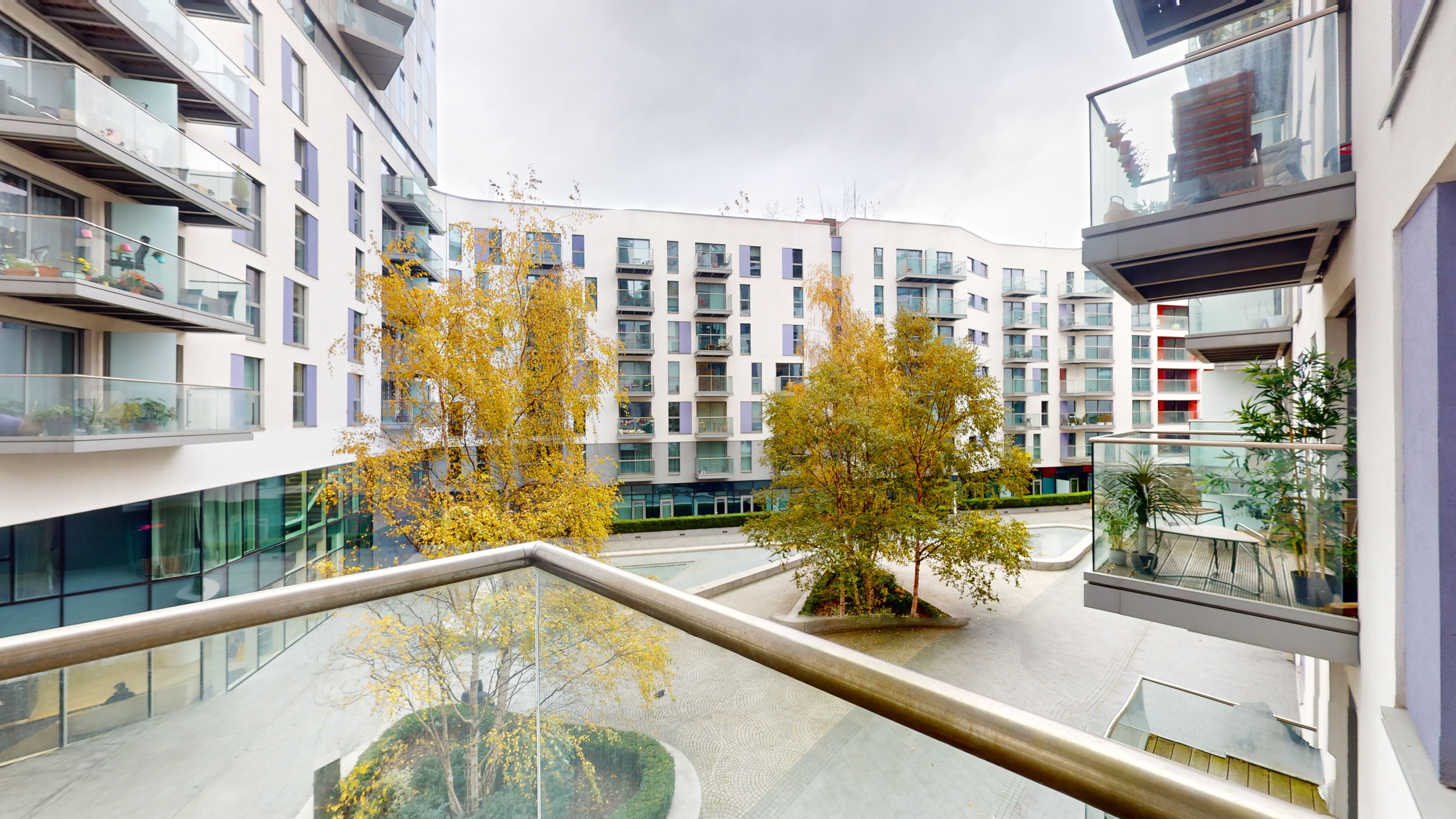 Flat 44 Keats Apartments, 6 Saffron Central Square, Croydon, CR0 2FT