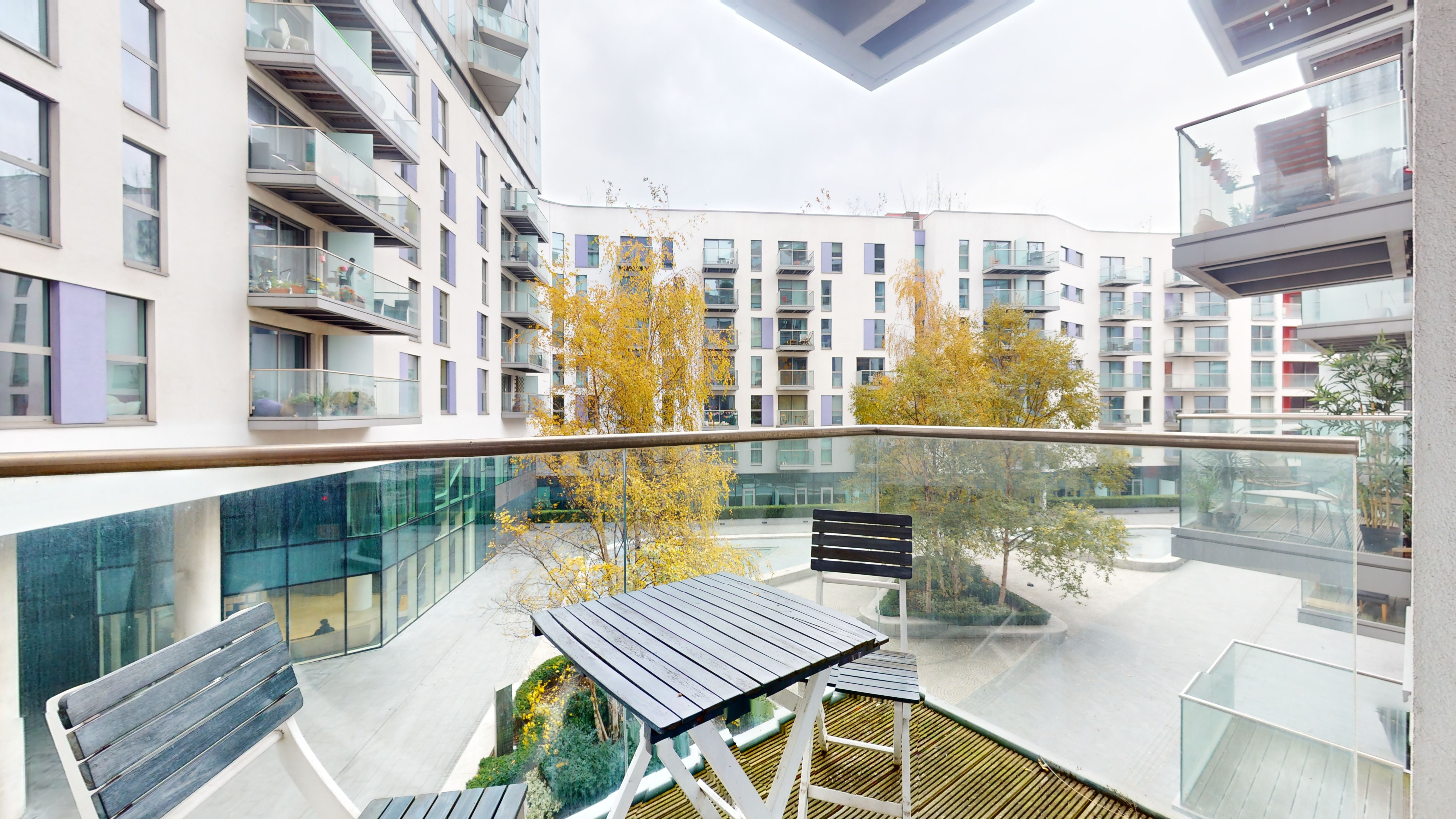 Flat 44 Keats Apartments, 6 Saffron Central Square, Croydon, CR0 2FT