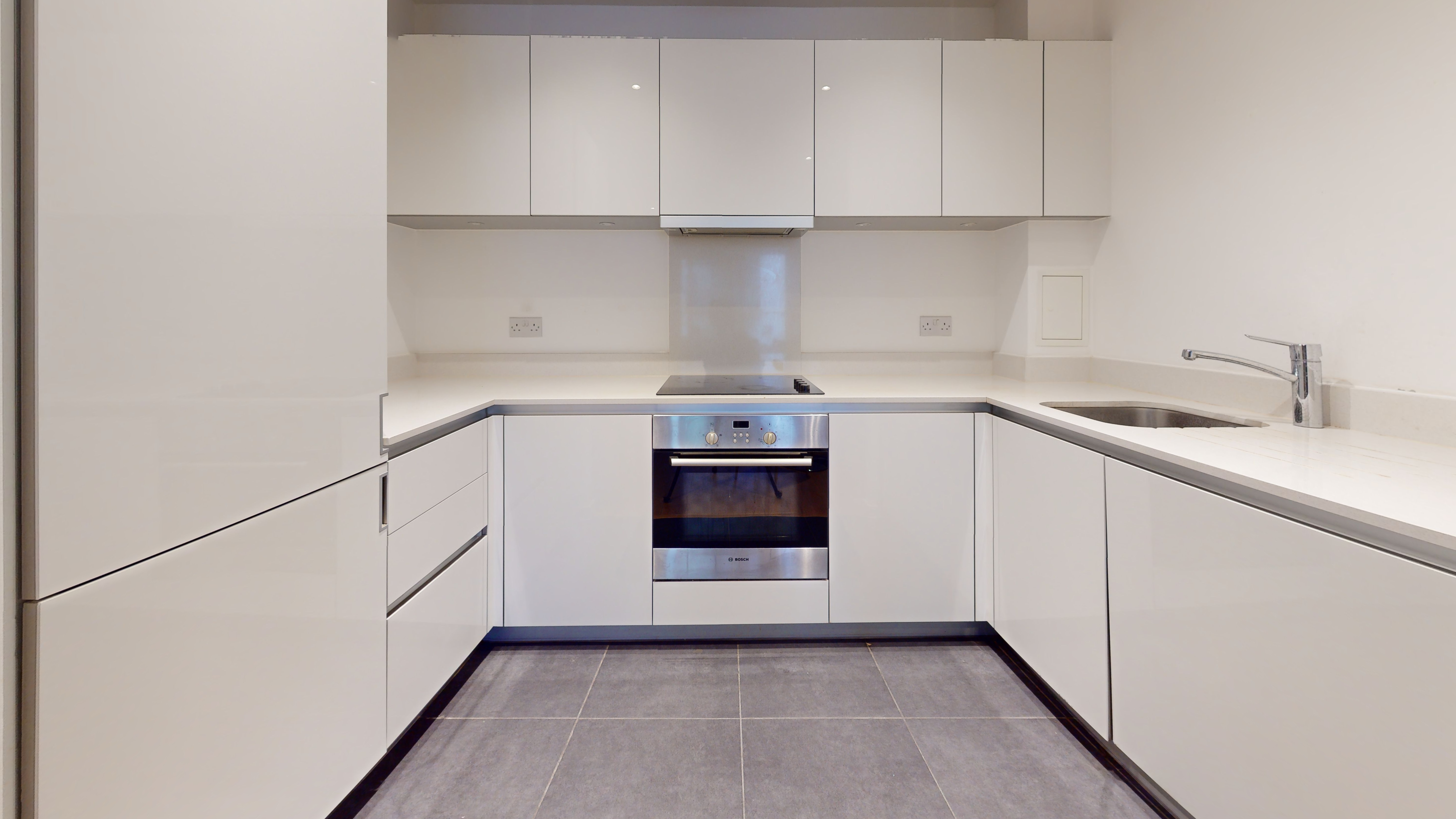 Flat 44 Keats Apartments, 6 Saffron Central Square, Croydon, CR0 2FT
