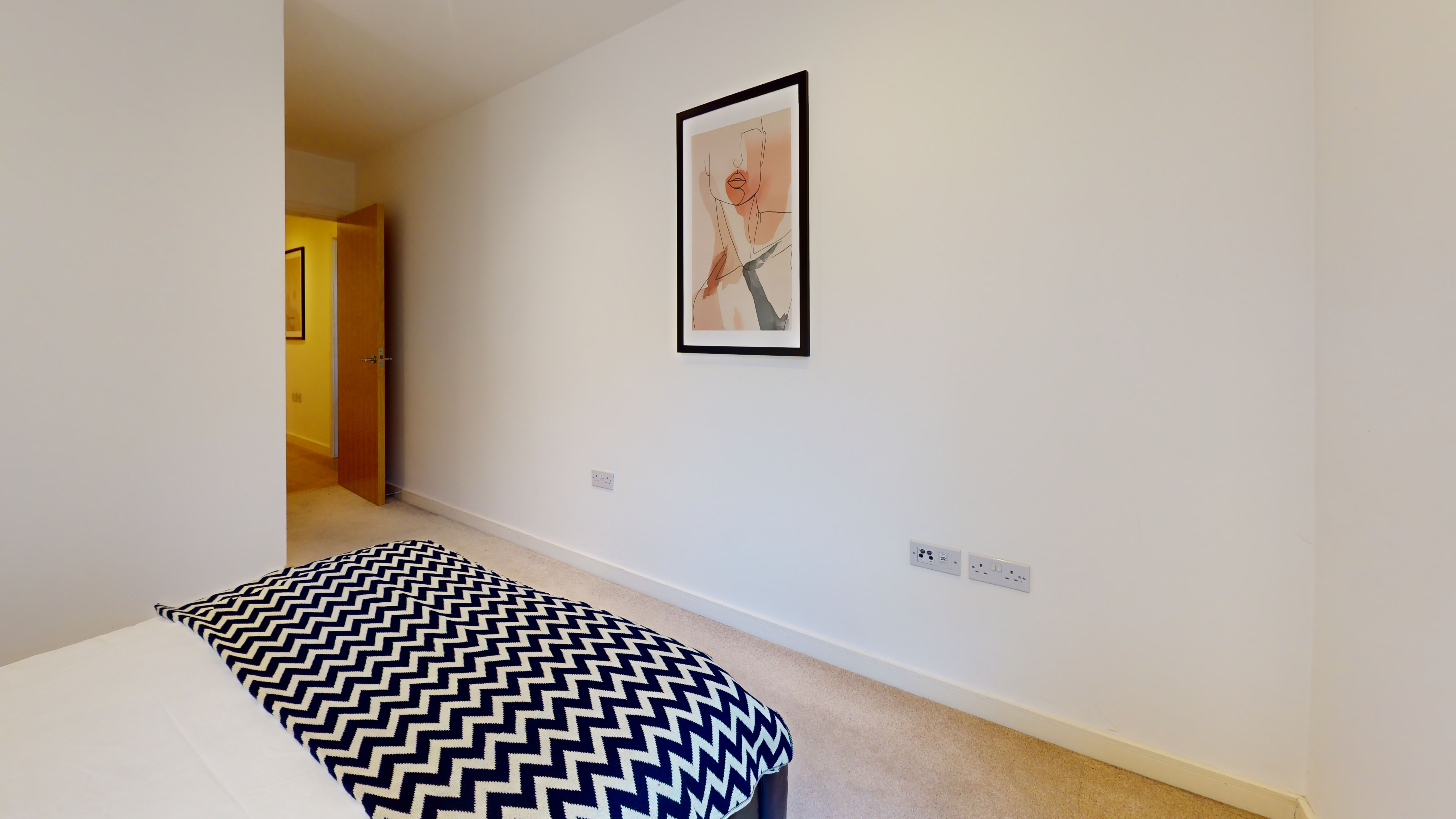 Flat 44 Keats Apartments, 6 Saffron Central Square, Croydon, CR0 2FT