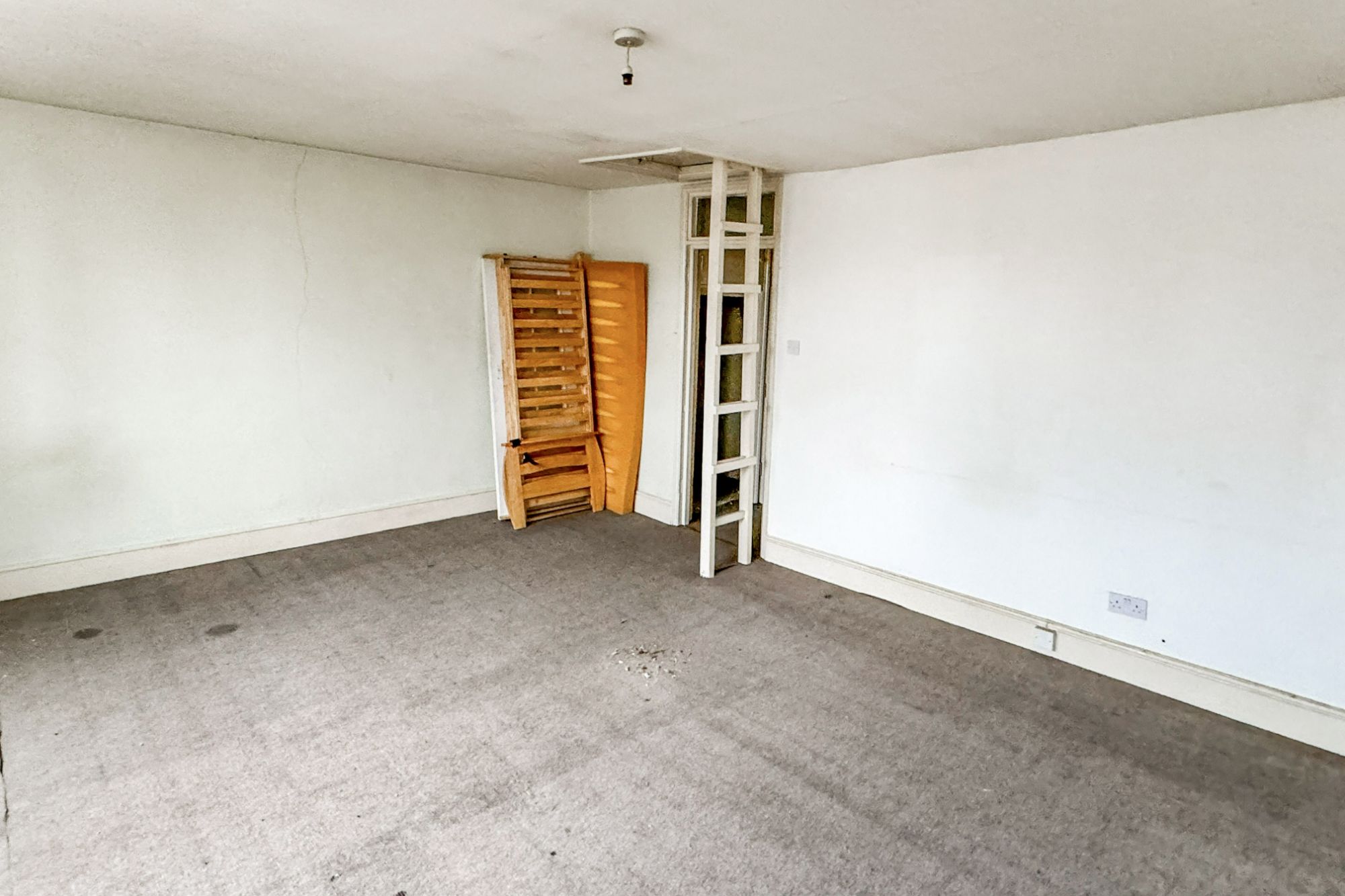 39E Cambridge Gardens, Ladbroke Grove, London, W10 5UA
