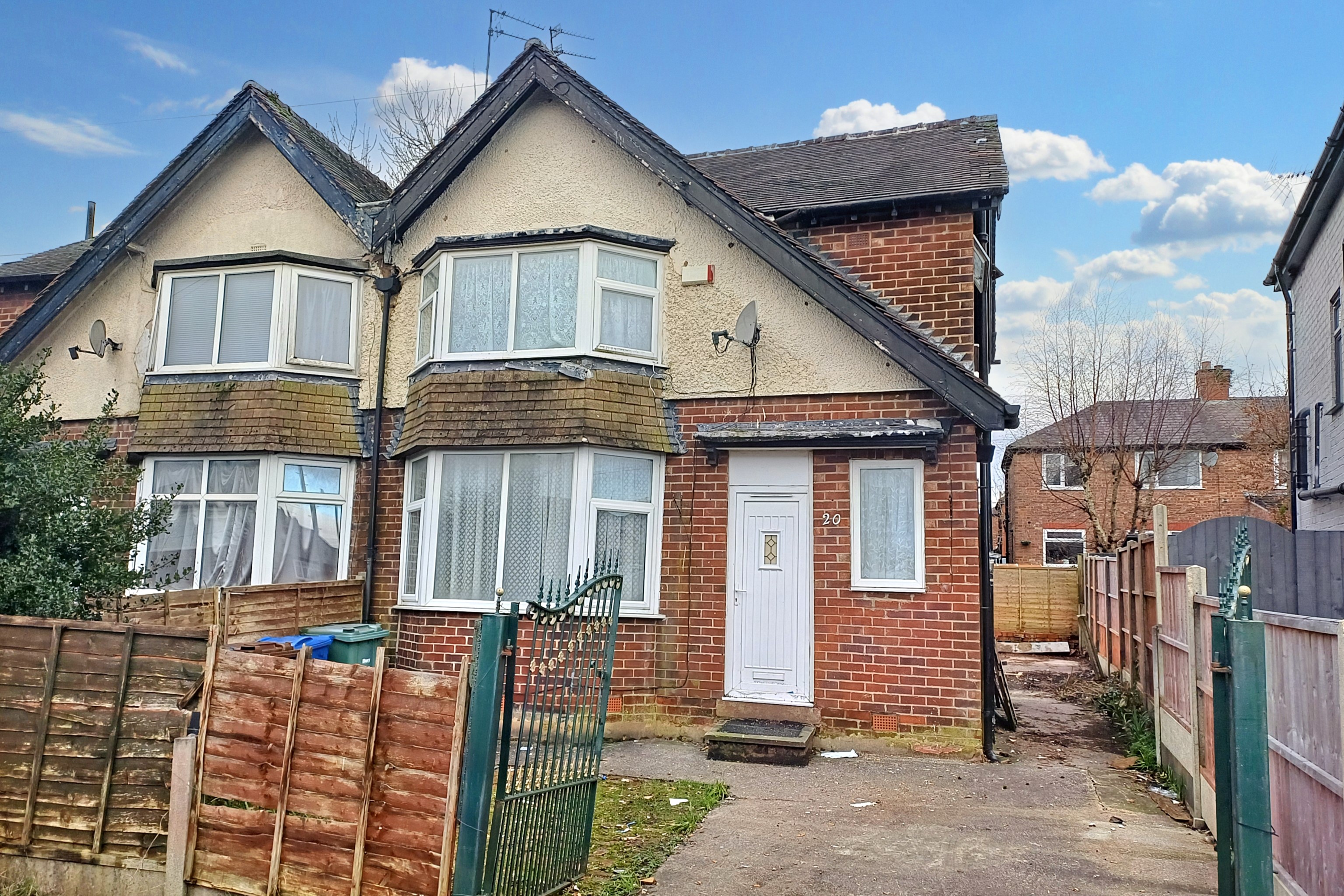 20 Holyrood Road, Manchester, Greater Manchester, M25 1PD