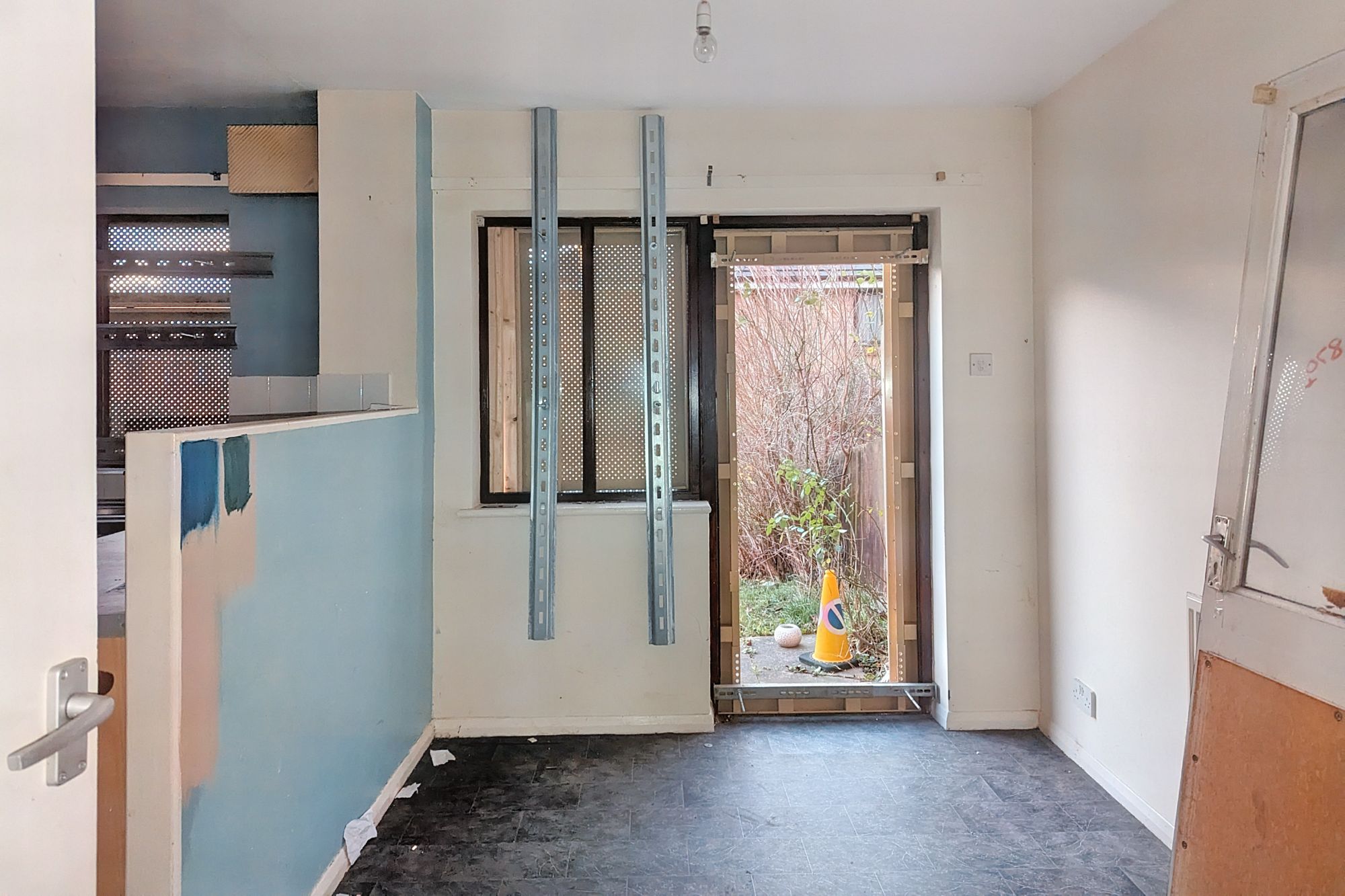 36 Gibbfield Close, Romford, Essex, RM6 5UF