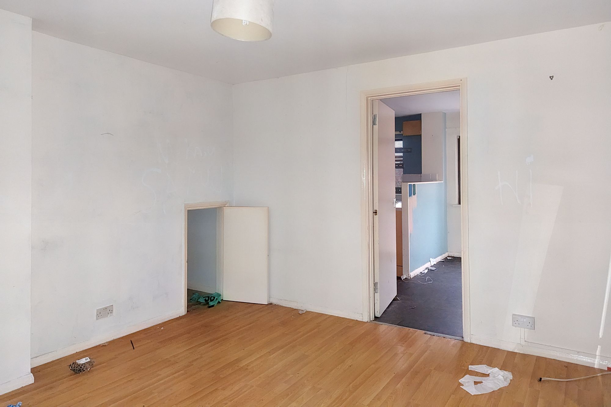 36 Gibbfield Close, Romford, Essex, RM6 5UF