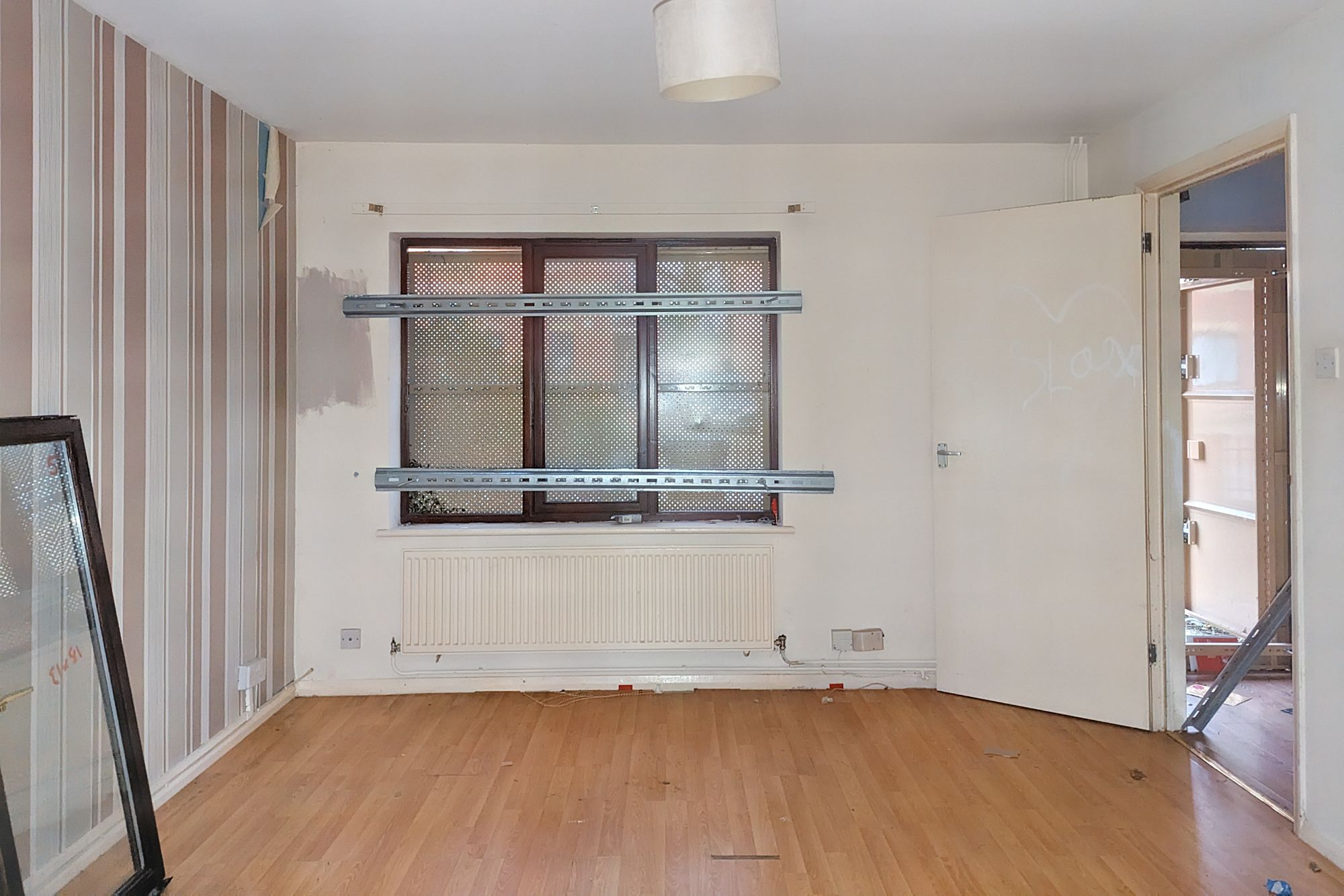 36 Gibbfield Close, Romford, Essex, RM6 5UF